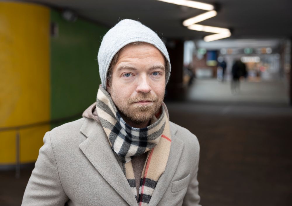 Kjøpe alkohol til barna? – Ikke sikkert det er deg de ringer hvis noe går galt, sier psykolog