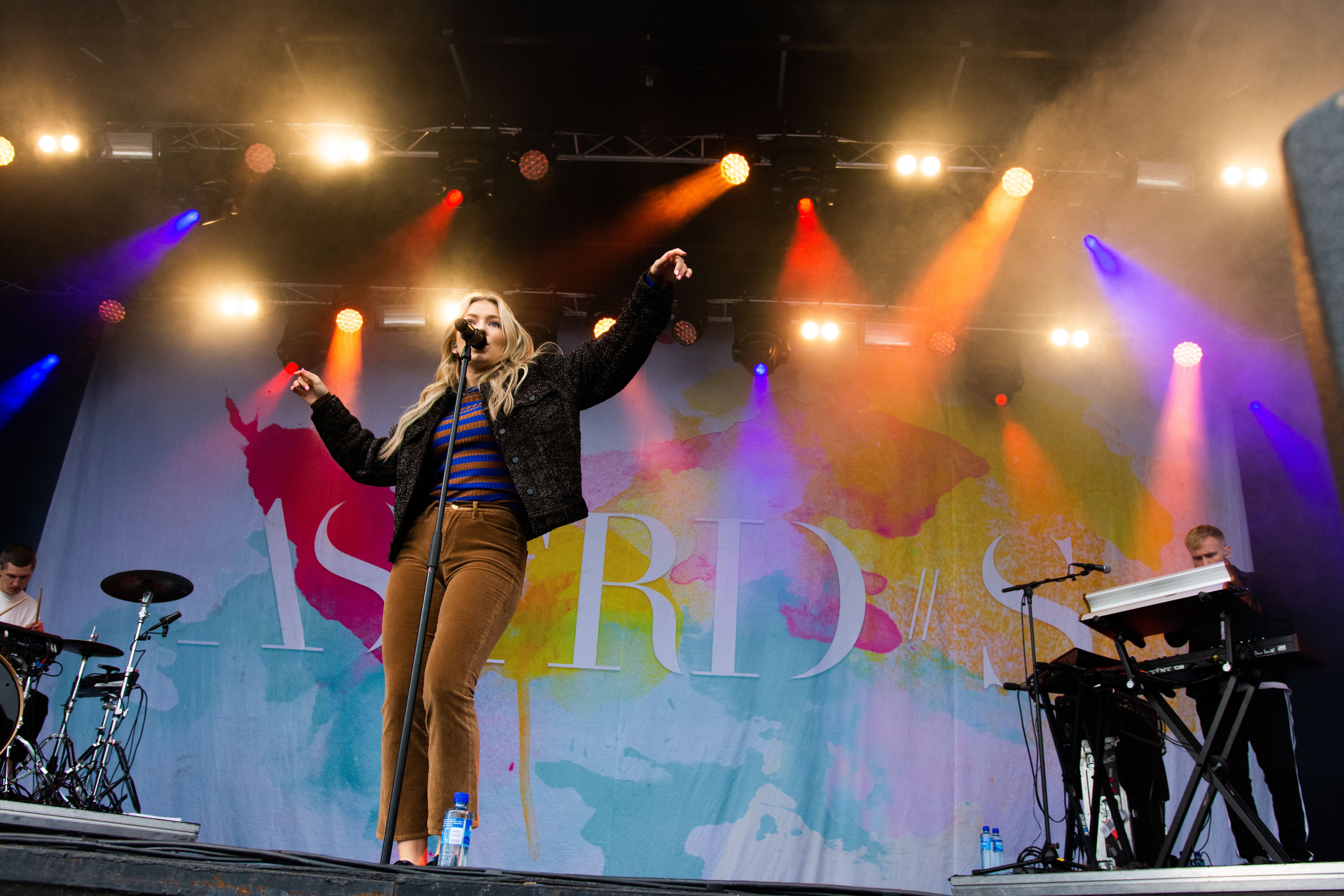 astrid-s-gleder-seg-til-spille-p-rootsen-igjen-banett-no