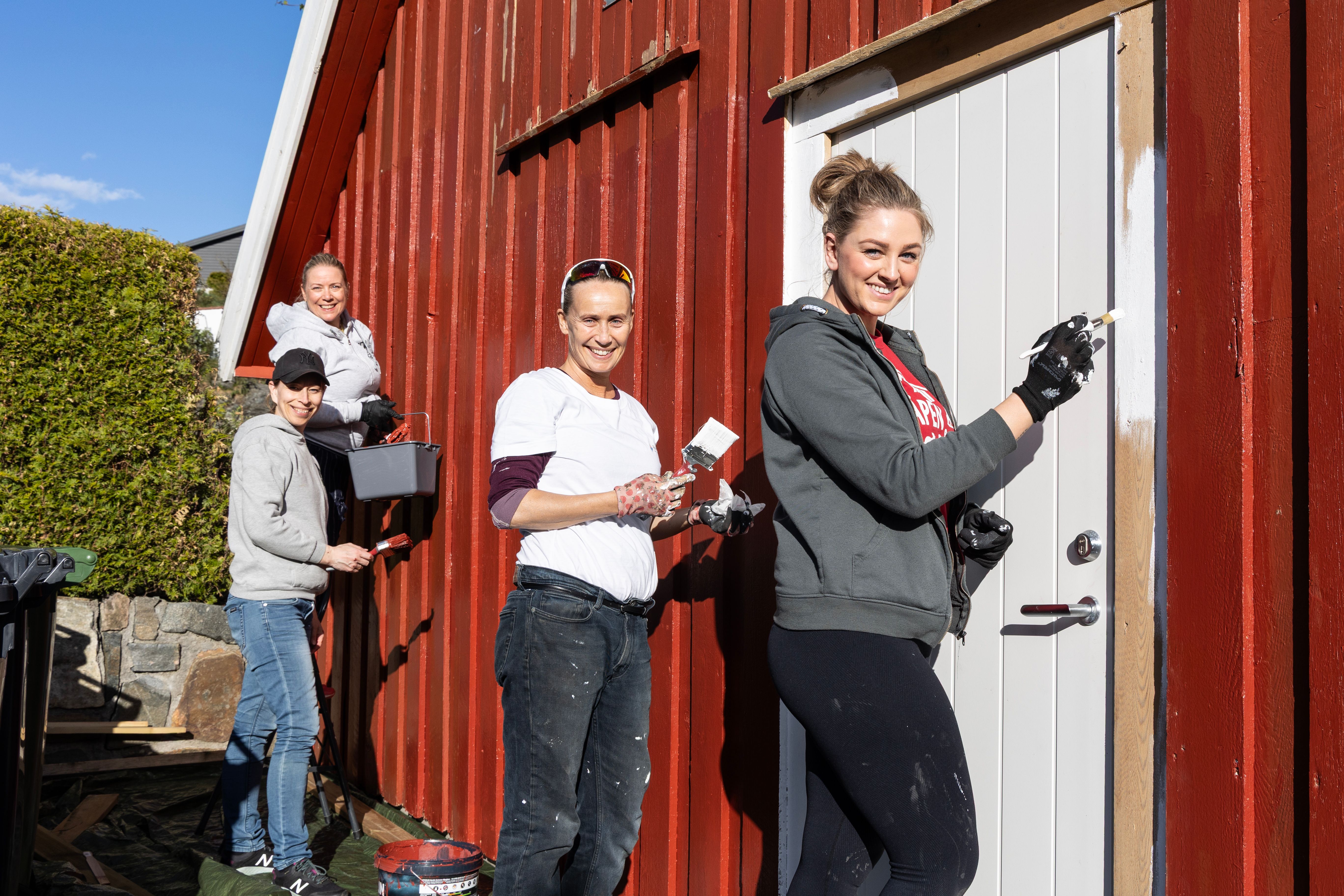 Her maler frivillige huset til kreft­syke Alf Helge: – Helt fantastisk