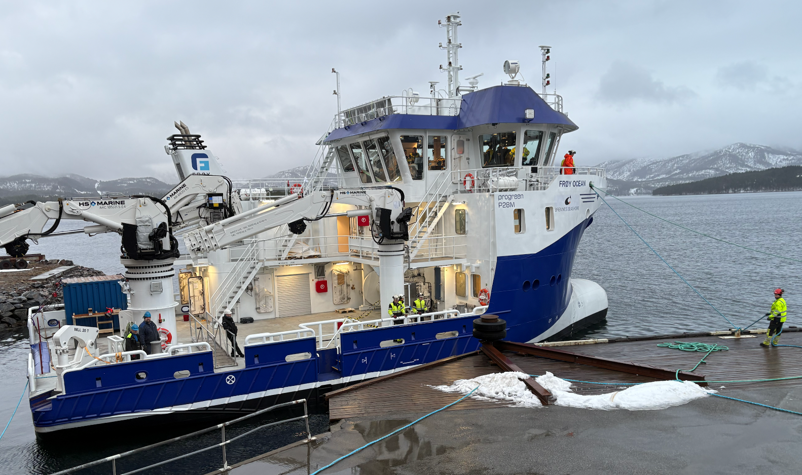 Ny båt overlevert til Frøy: – Den kraftigste arbeidsbåten i flåten vår ...