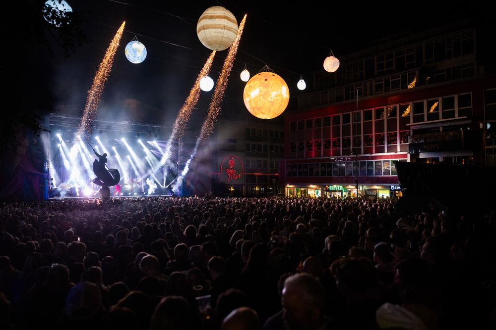 Årets Rakettnatt ble avsluttet med en visuell fest av de sjeldne