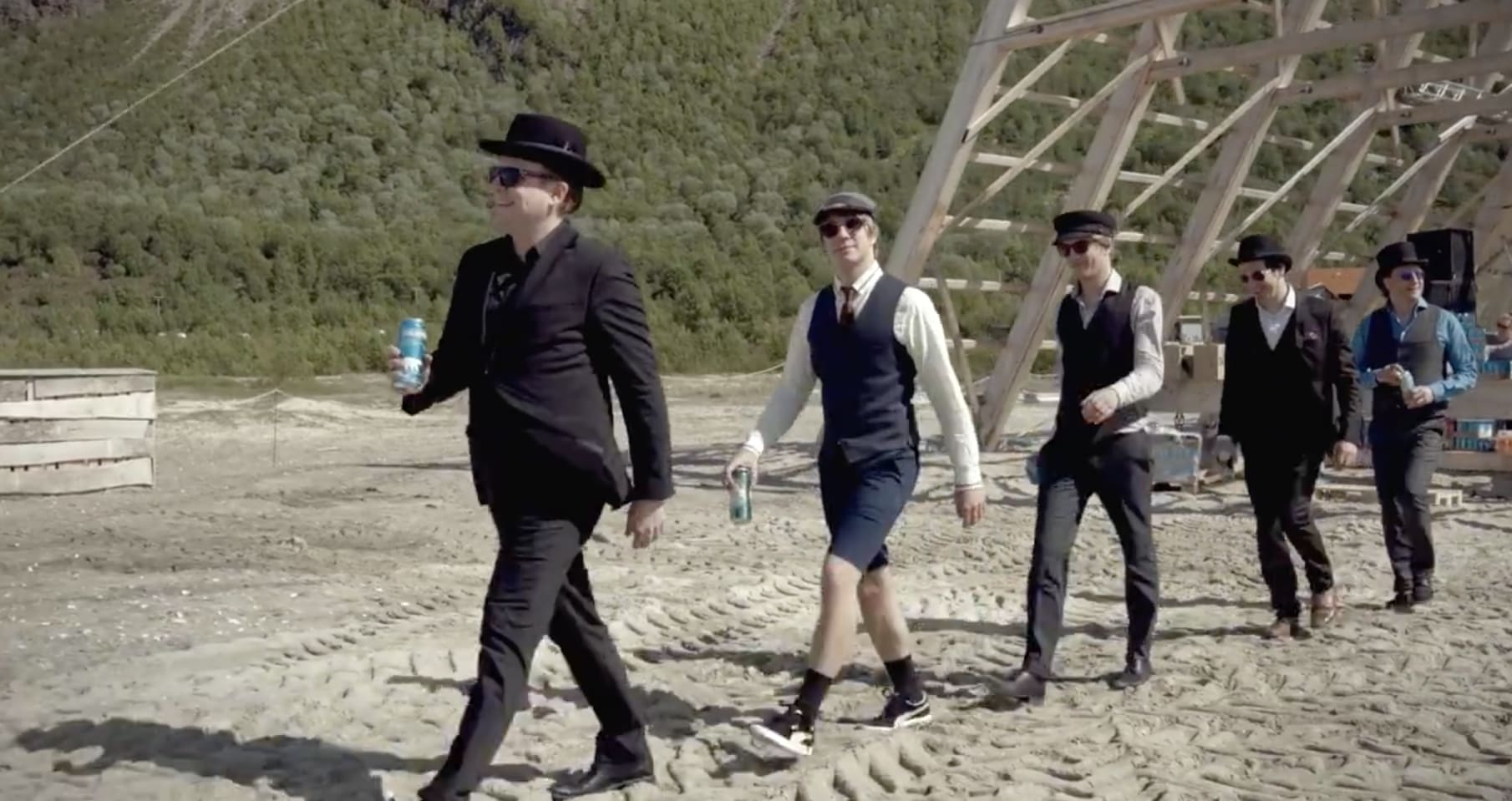 Her er Violet Roads nye video itromso.no