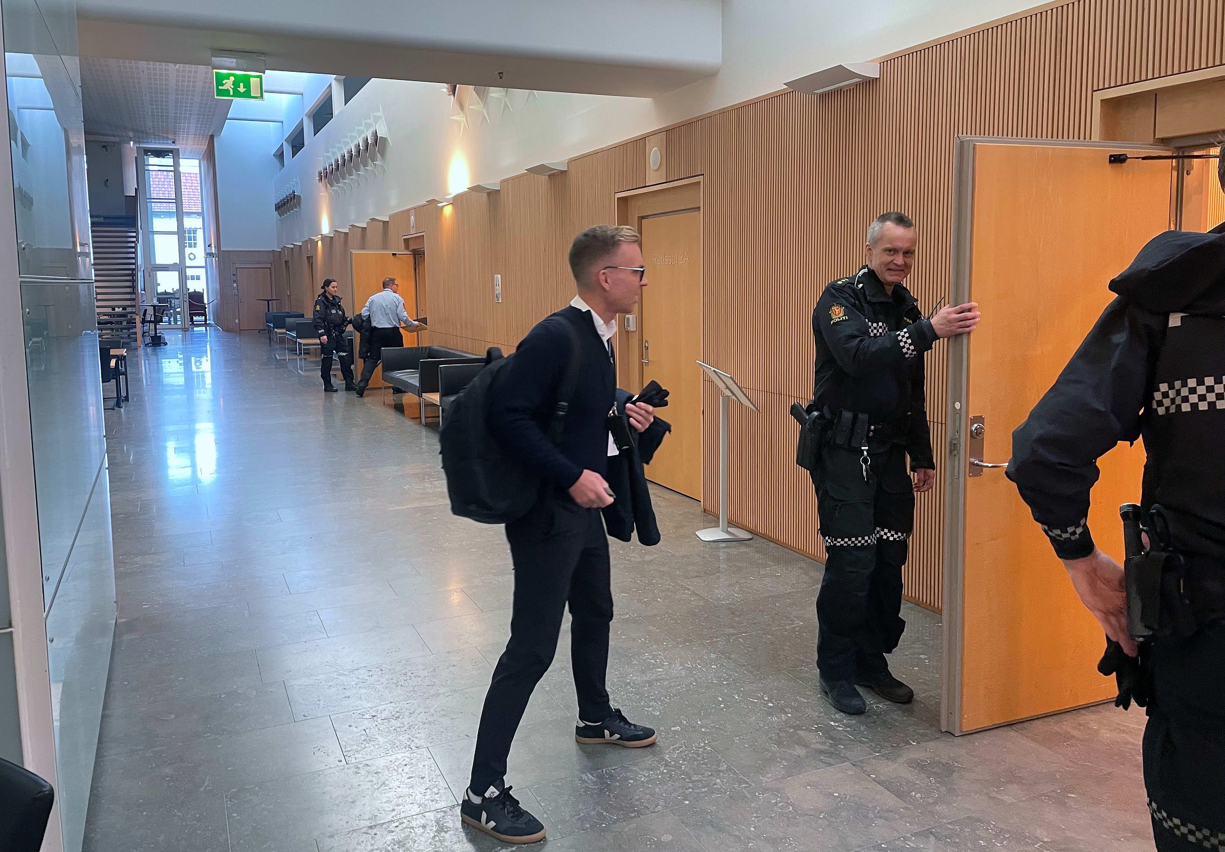 Skal ha beslaglagt større mengde narkotika - tre pågrepet