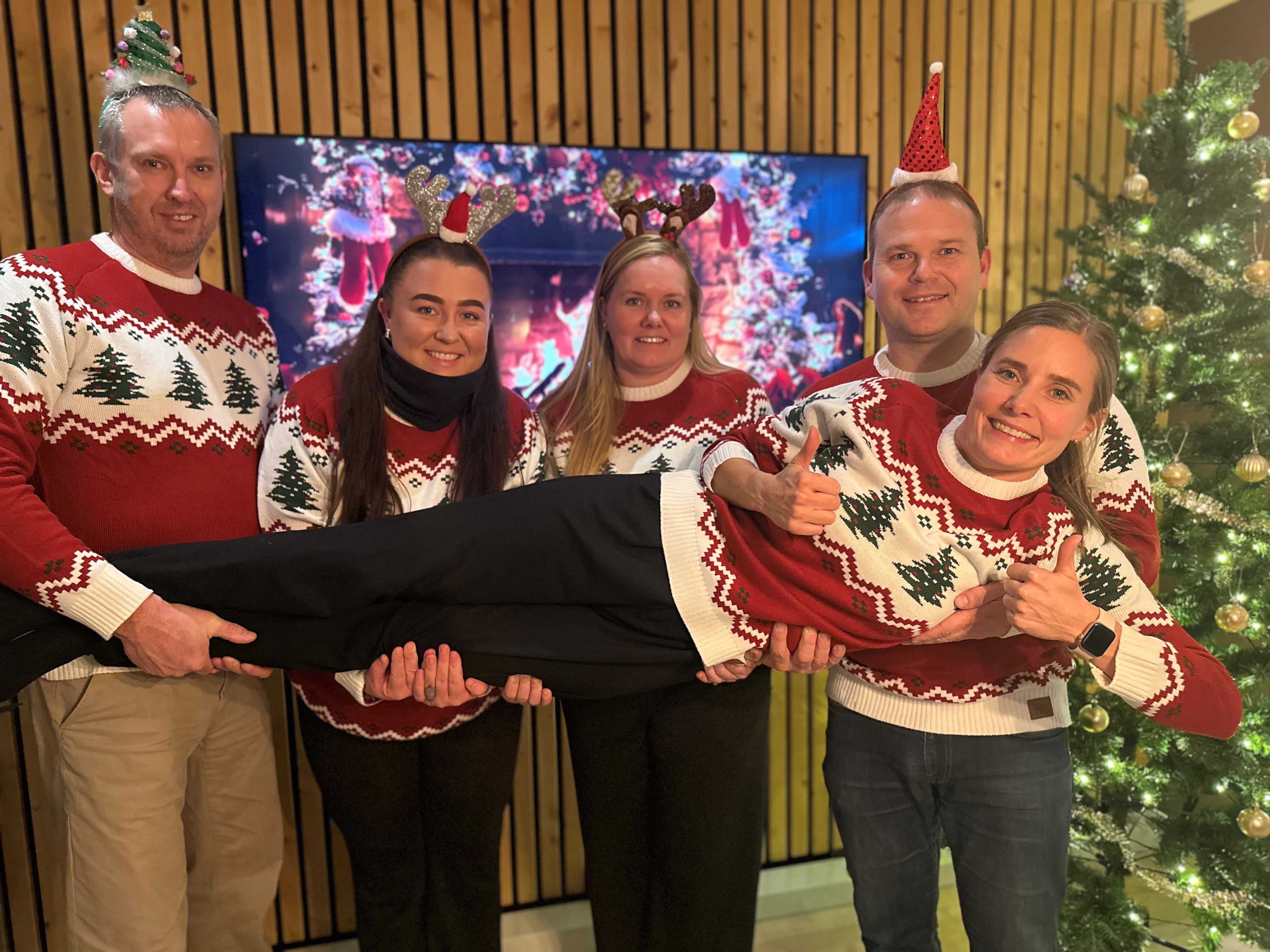 Julevarme tonar i fullsett kyrkje - fjordingen.no
