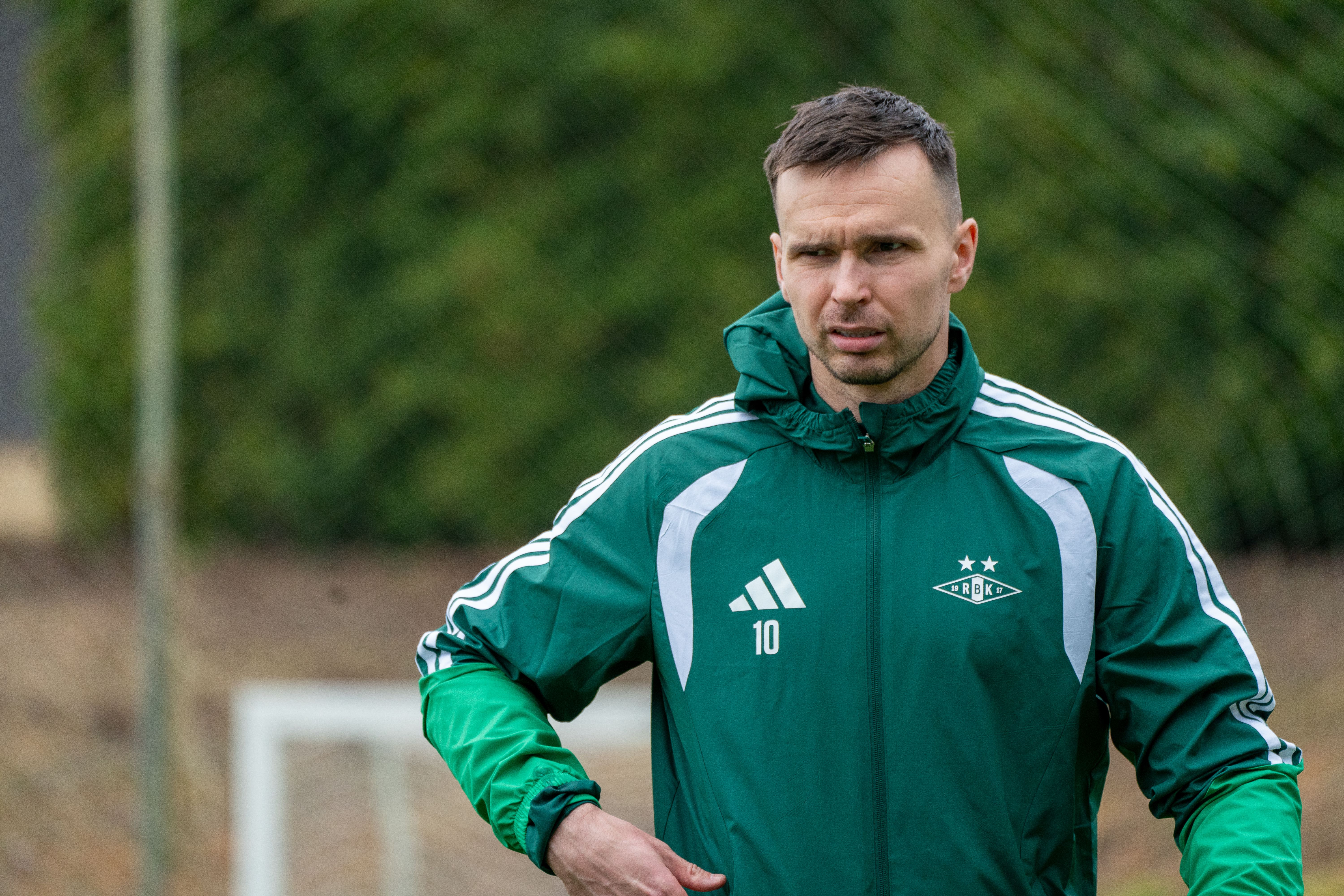 Kaptein st&aring;r over: - Vi har mange syke og skadde