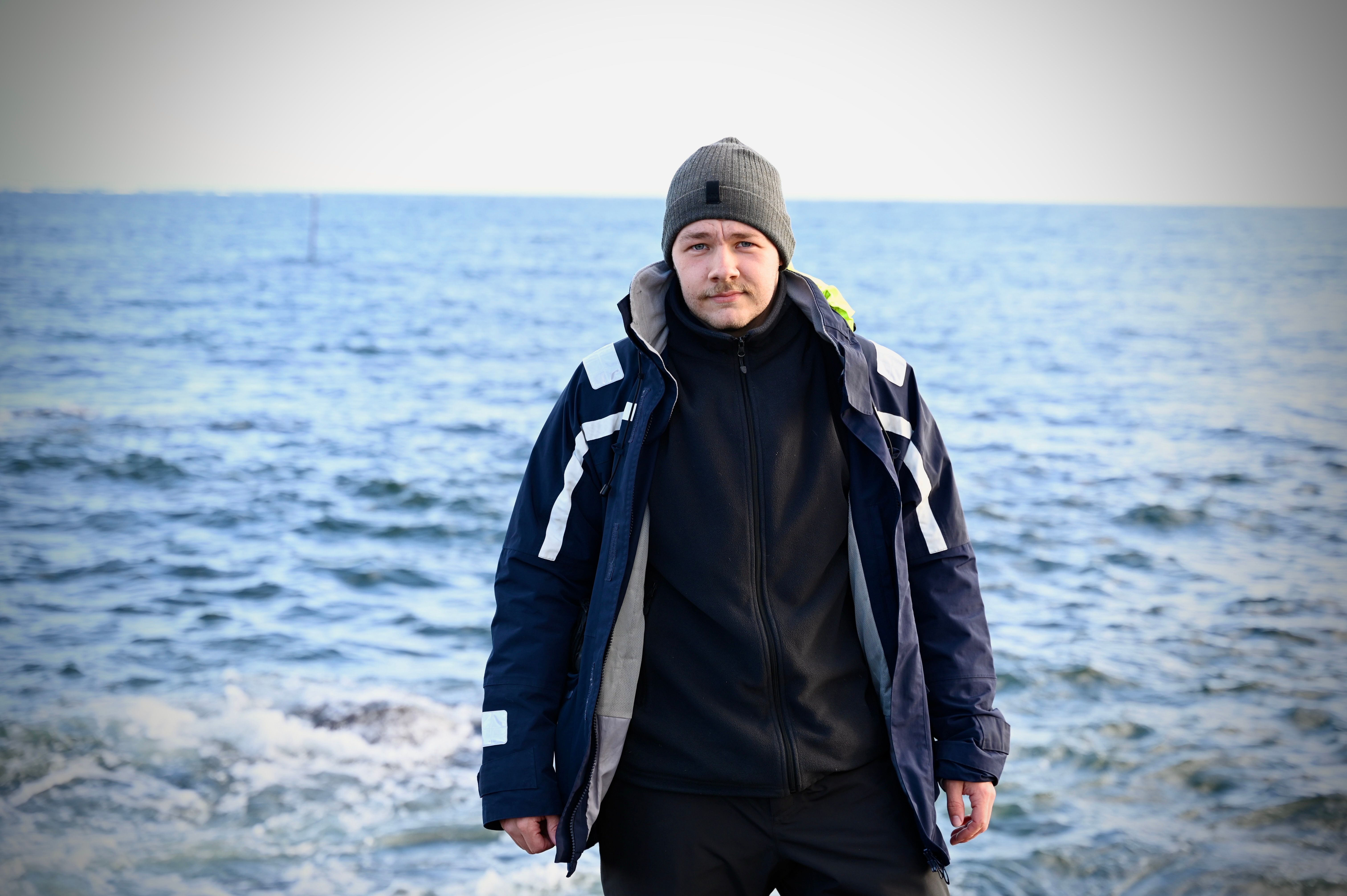 André tok første flyet hjem for å oppleve ekstremværet: – En genuin interesse