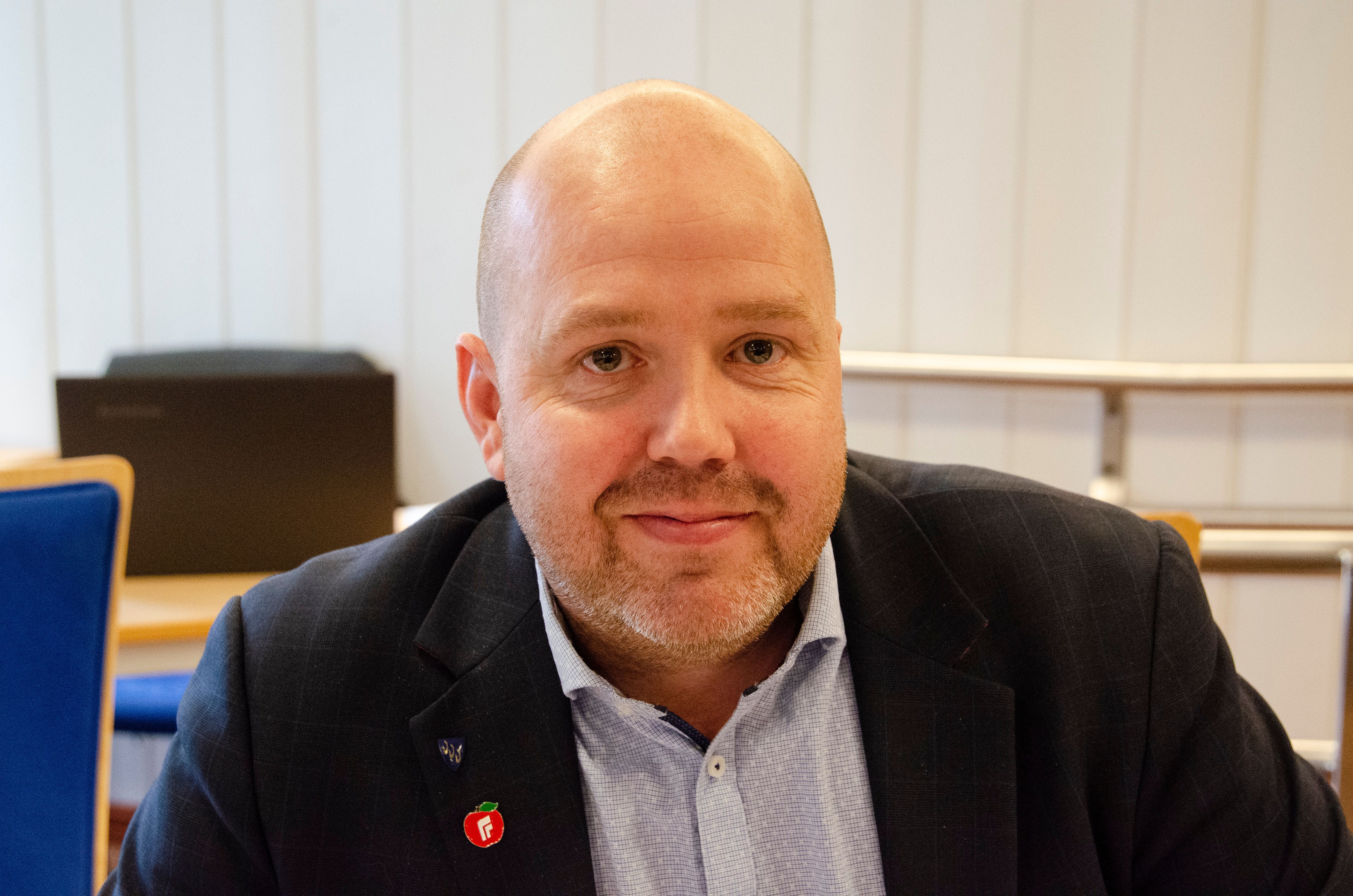 Søreng foreslått høyt på stortingslista - hitra-froya.no
