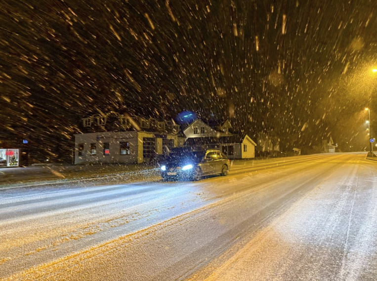Glatt på sideveier i Agder