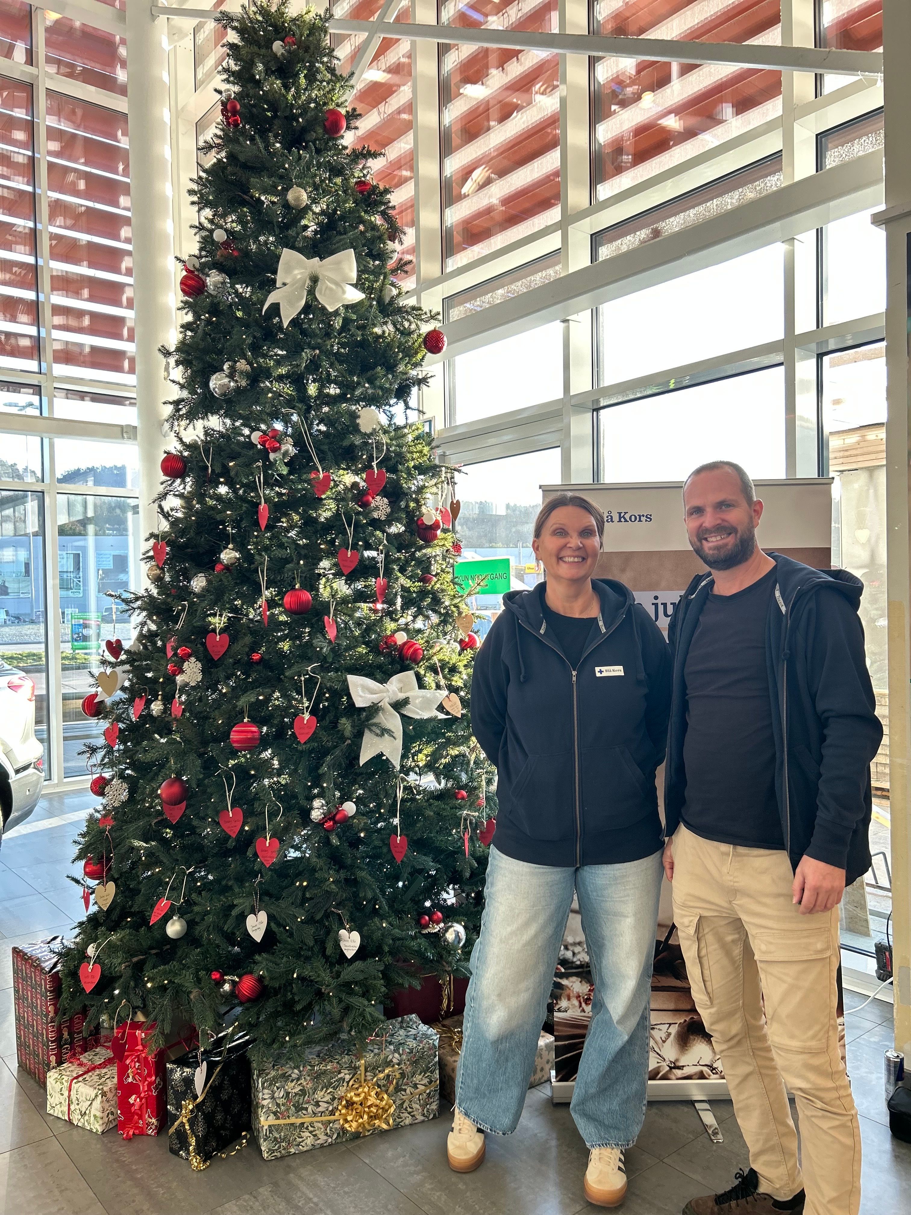 Samler inn gaver til barn som ikke har det så godt