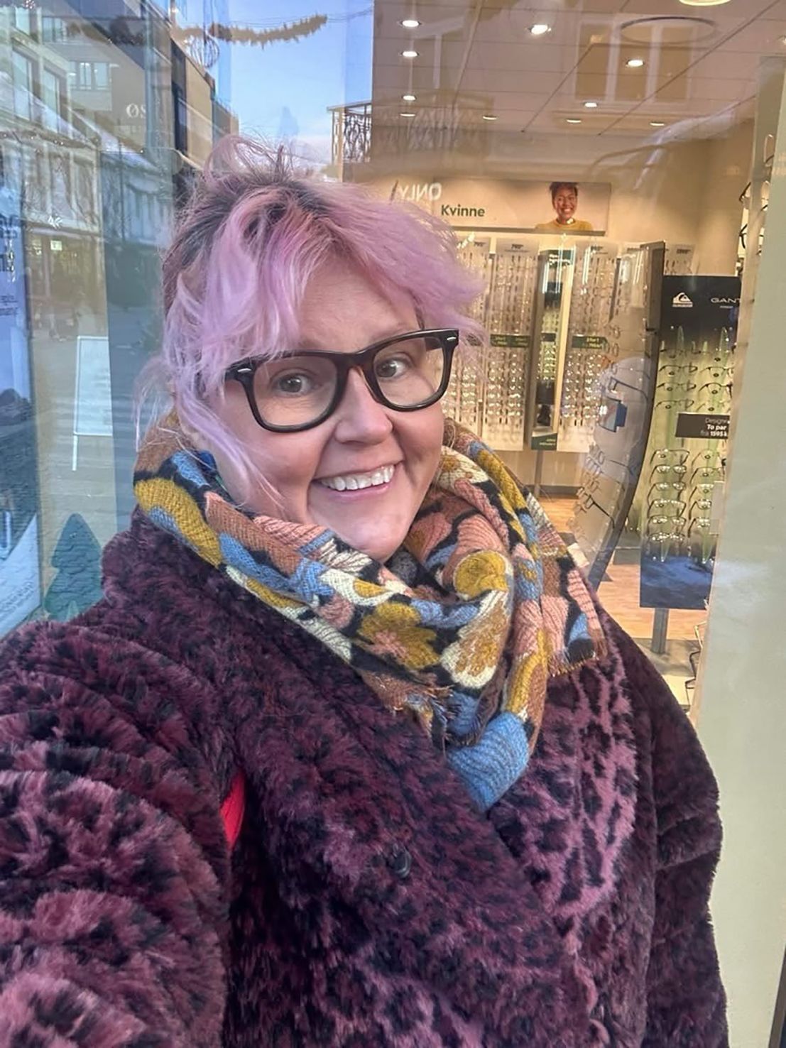 Markerer kvinnedagen på folkepuben