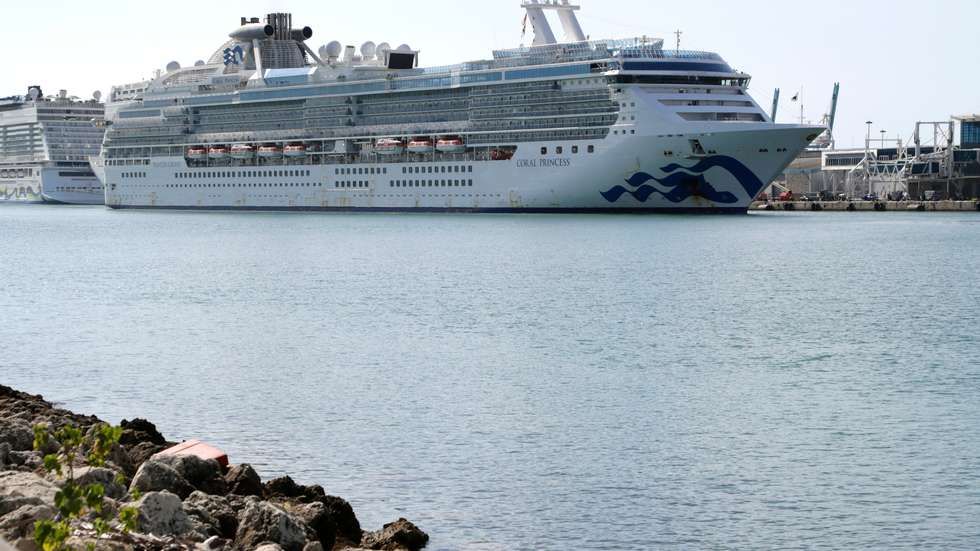 Enda Et Cruiseskip Til Kai I Florida Med Koronasyke Om Bord Smp no