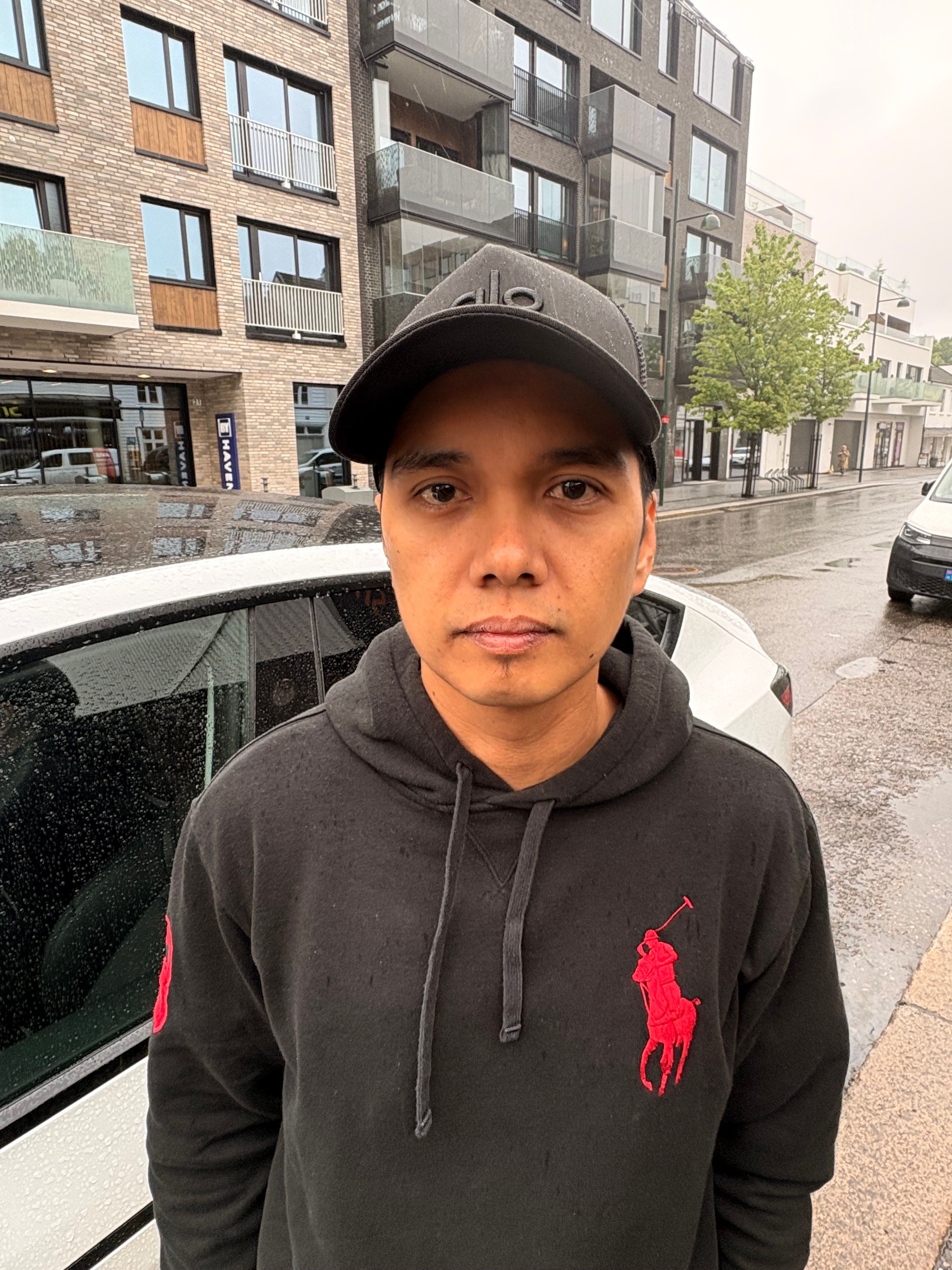 – Jeg forsto at dette måtte være tyvegods. De var svært pågående.