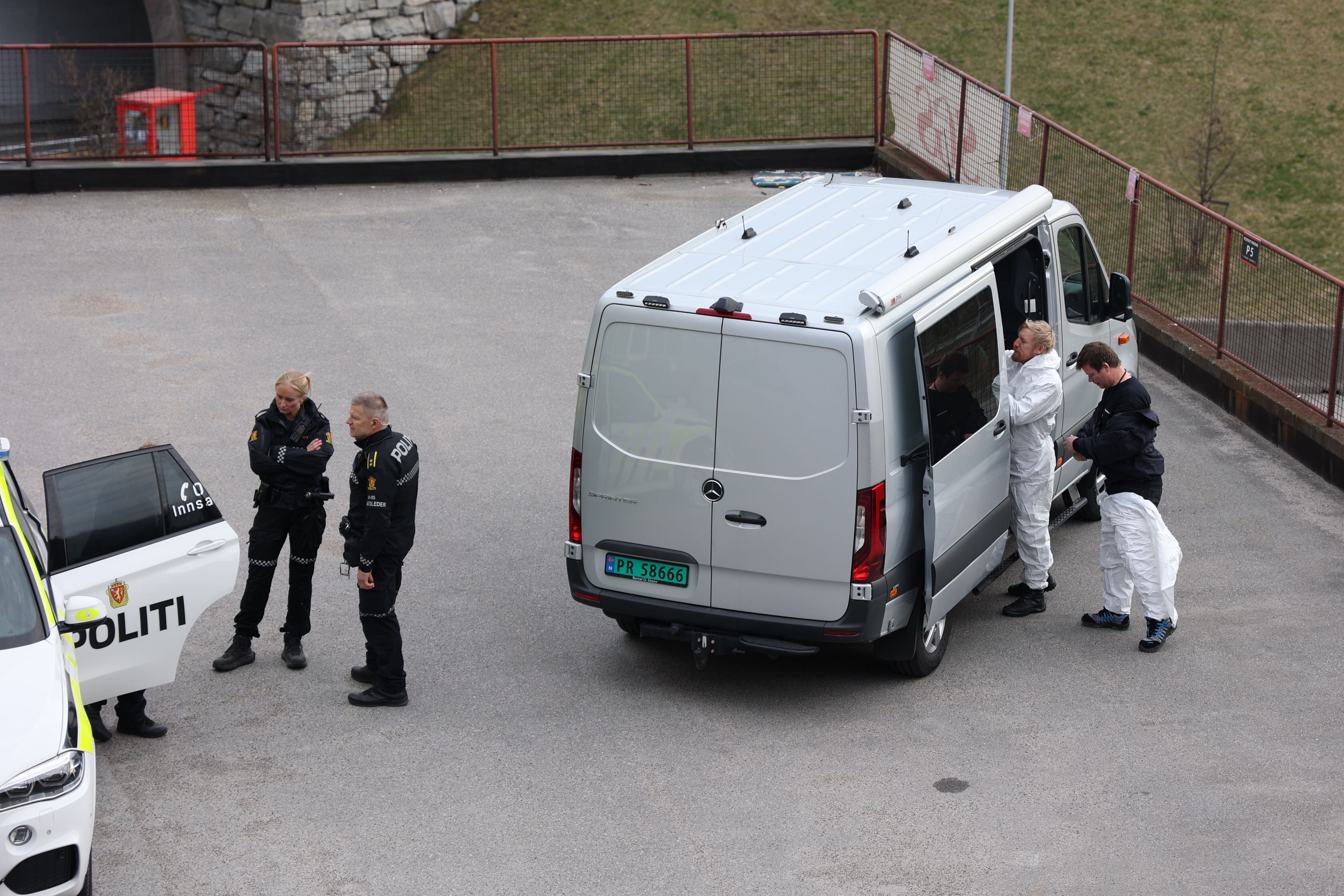 Tiltalt for draps­forsøk mot ekssam­boer og hennes søster
