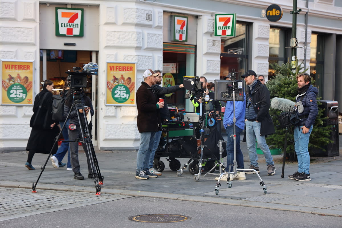 Stort filmcrew i Markens - dette filmer de