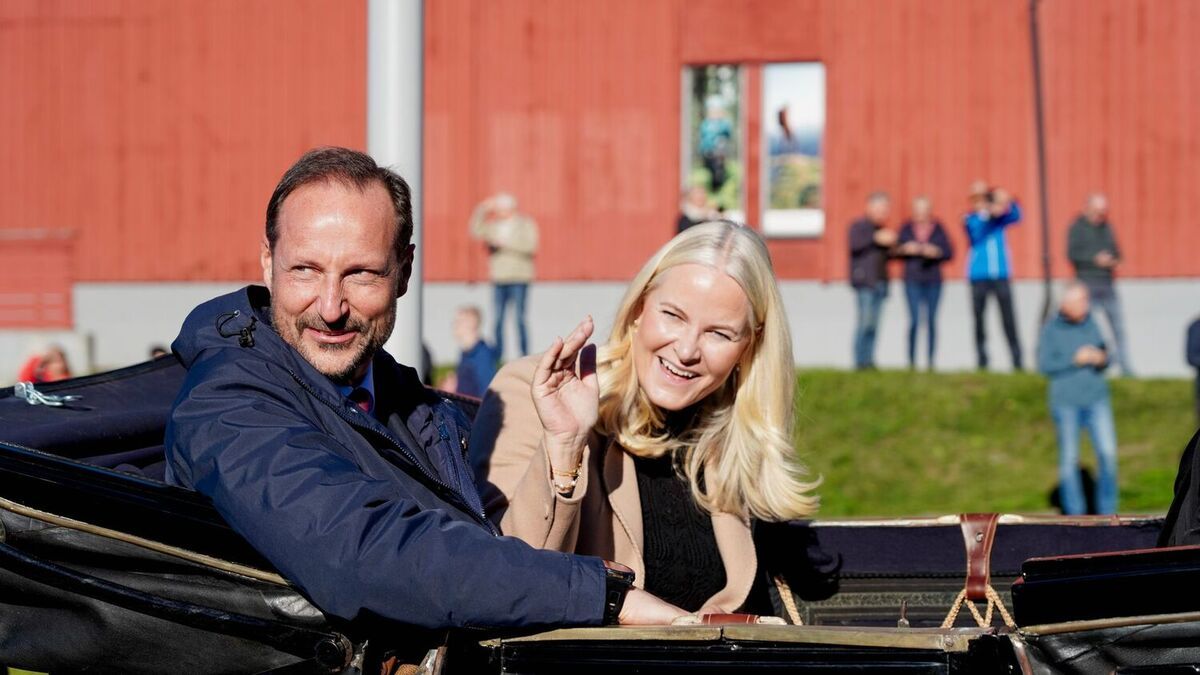 Kronprinsparet på fylkestur til Agder
