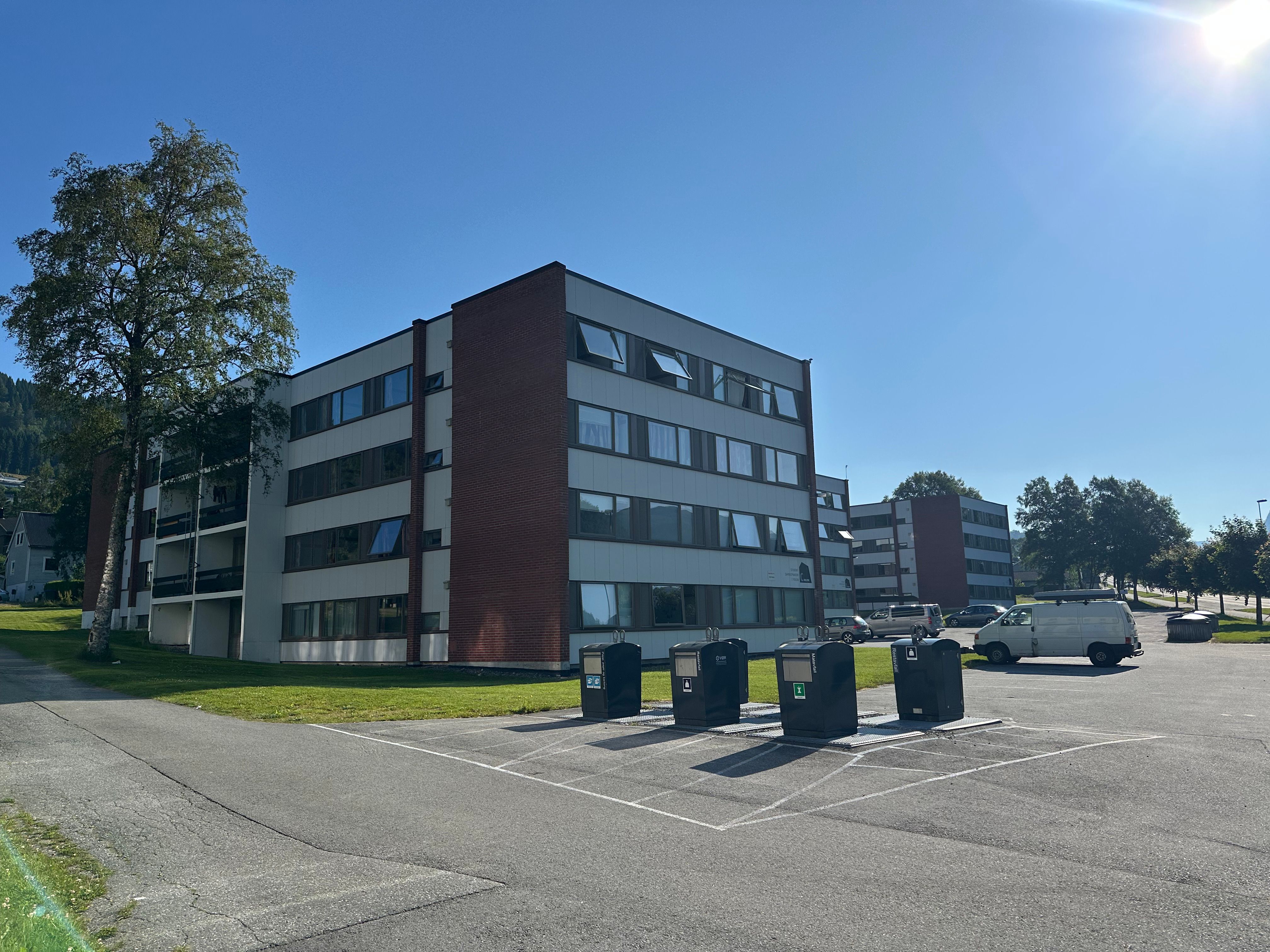 Får løyve til å rive ei studentblokk - morenytt.no