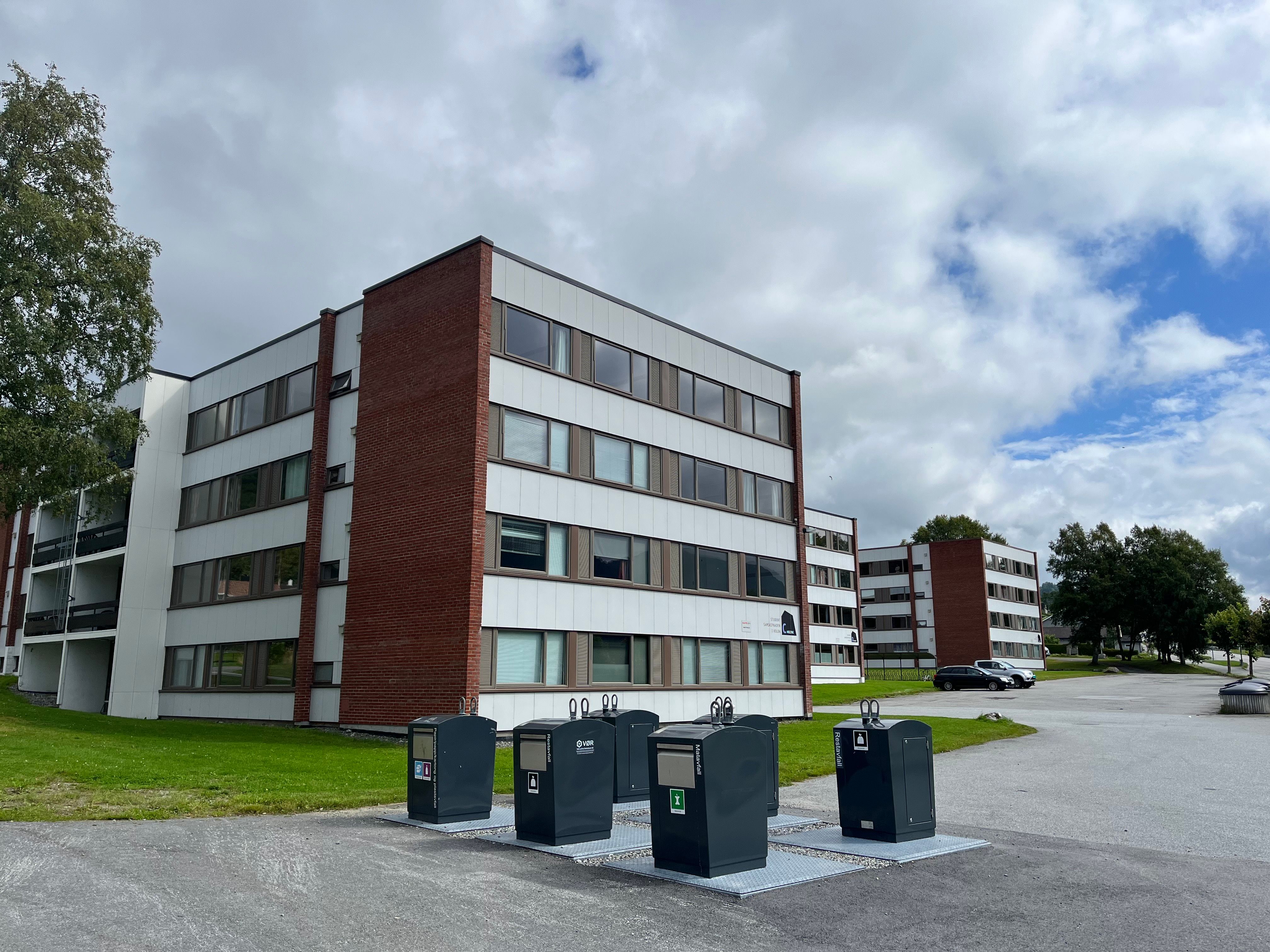 Får løyve til å rive ei studentblokk - smp.no