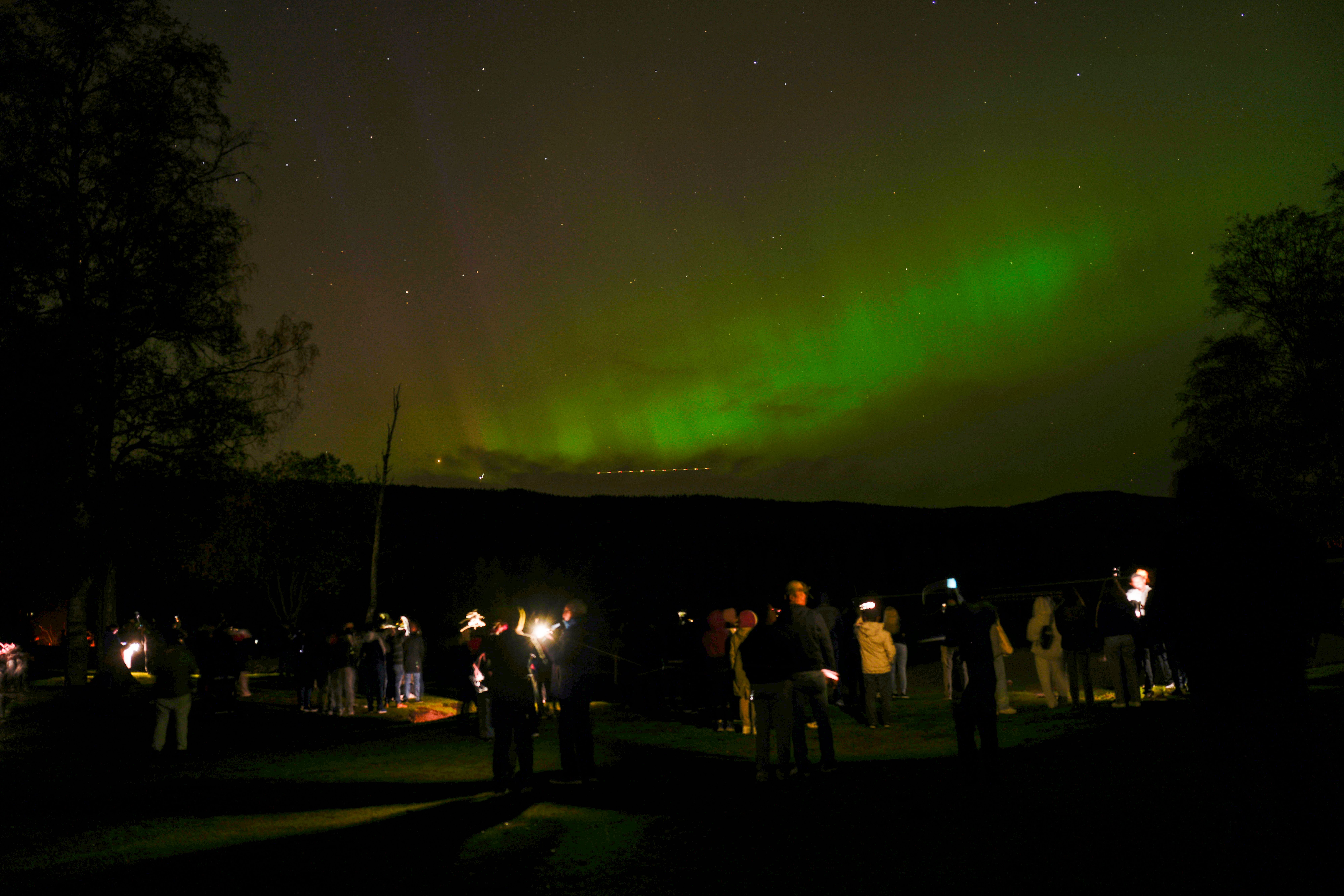 Kraftig solstorm kan gi spekta­kulært nordlys over hele Norge