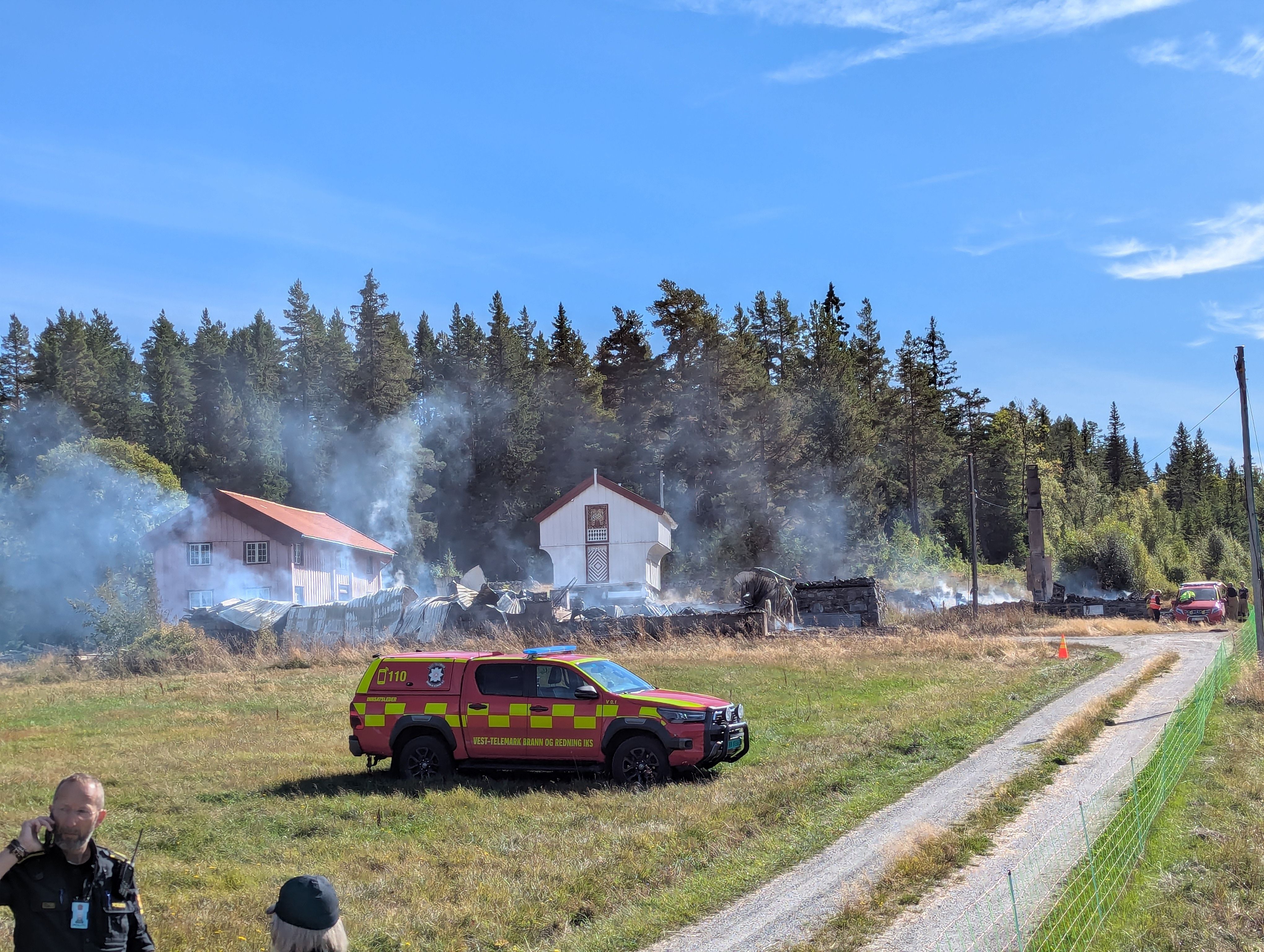 Beredskapstroppen ble kalt ut. Nå er en mann pågrepet for storbrannen ...