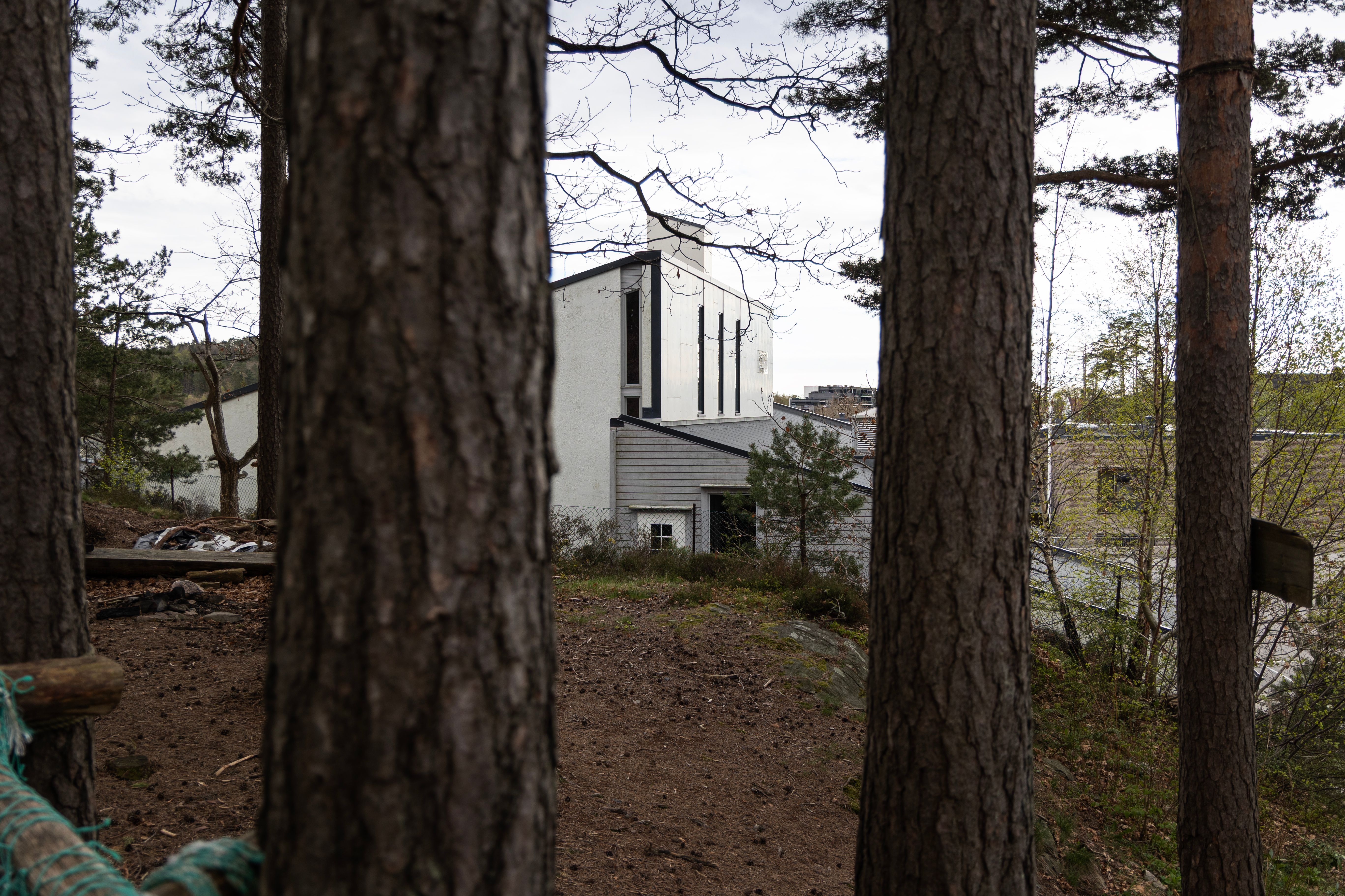 Tapte mot frikirke. Må punge ut.