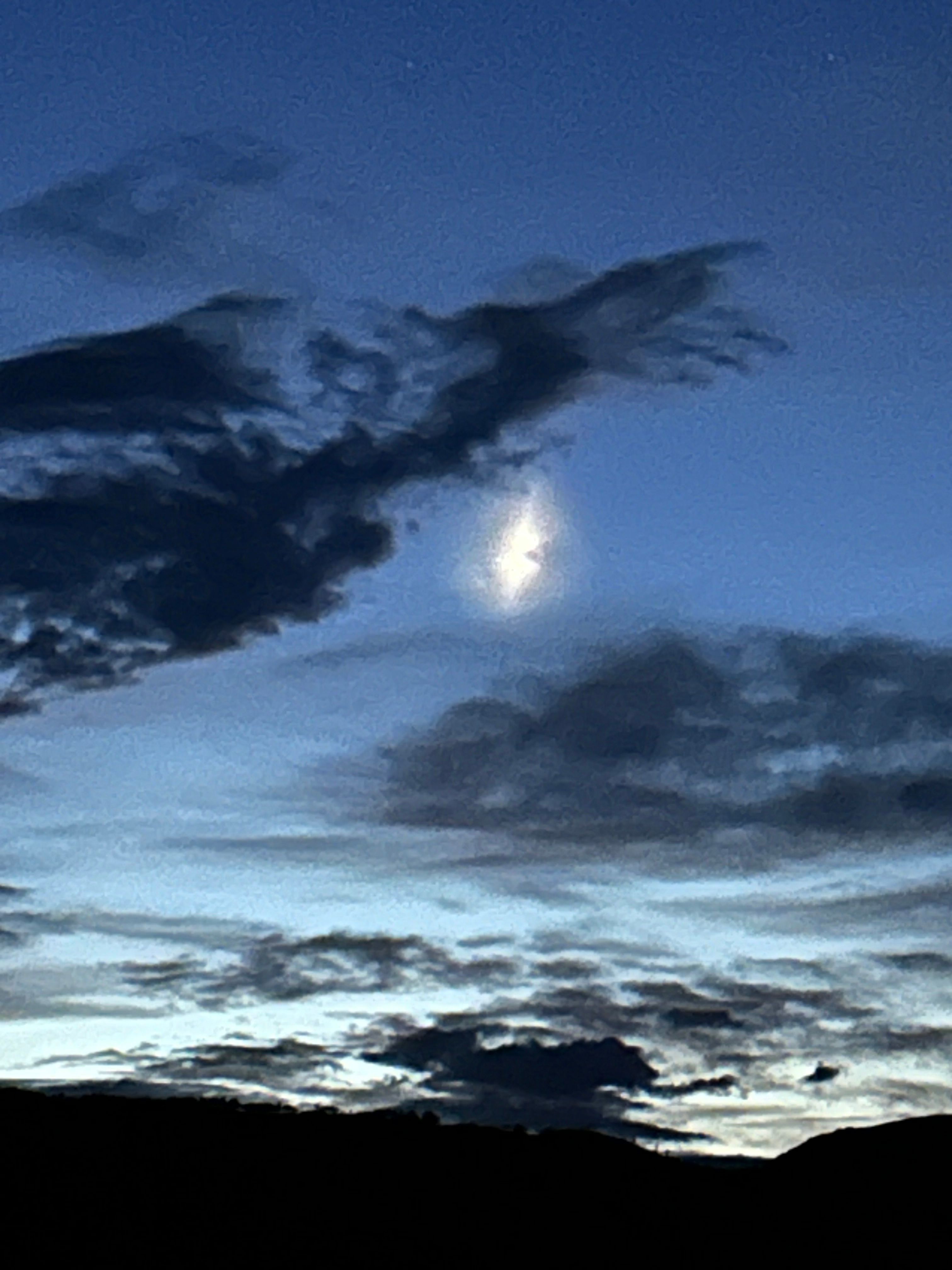 Her farer lysfenomenet over Finnmark: – Aldri sett noe lignende ...