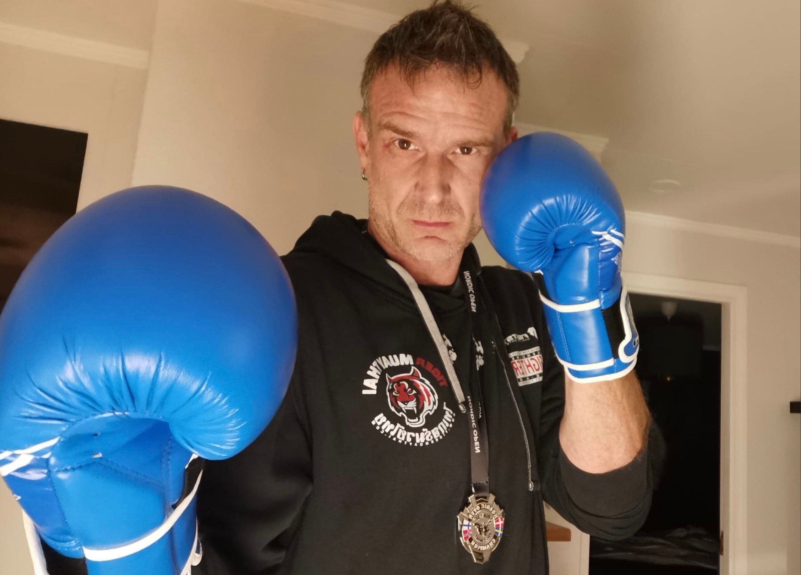 Iben impo­nerer i kickbok­sing - banett.no
