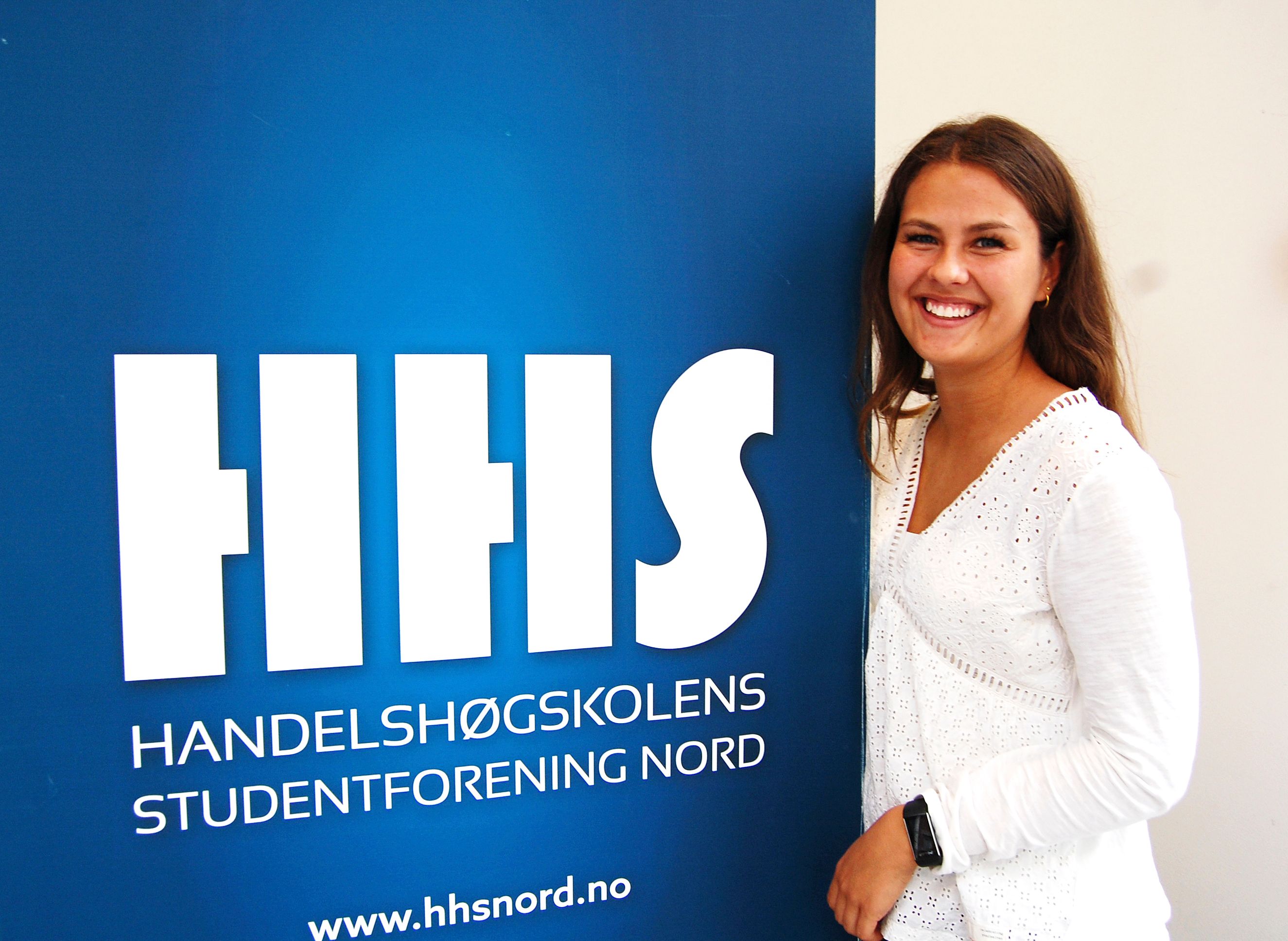 Hun leder 1.800 studenter - vol.no