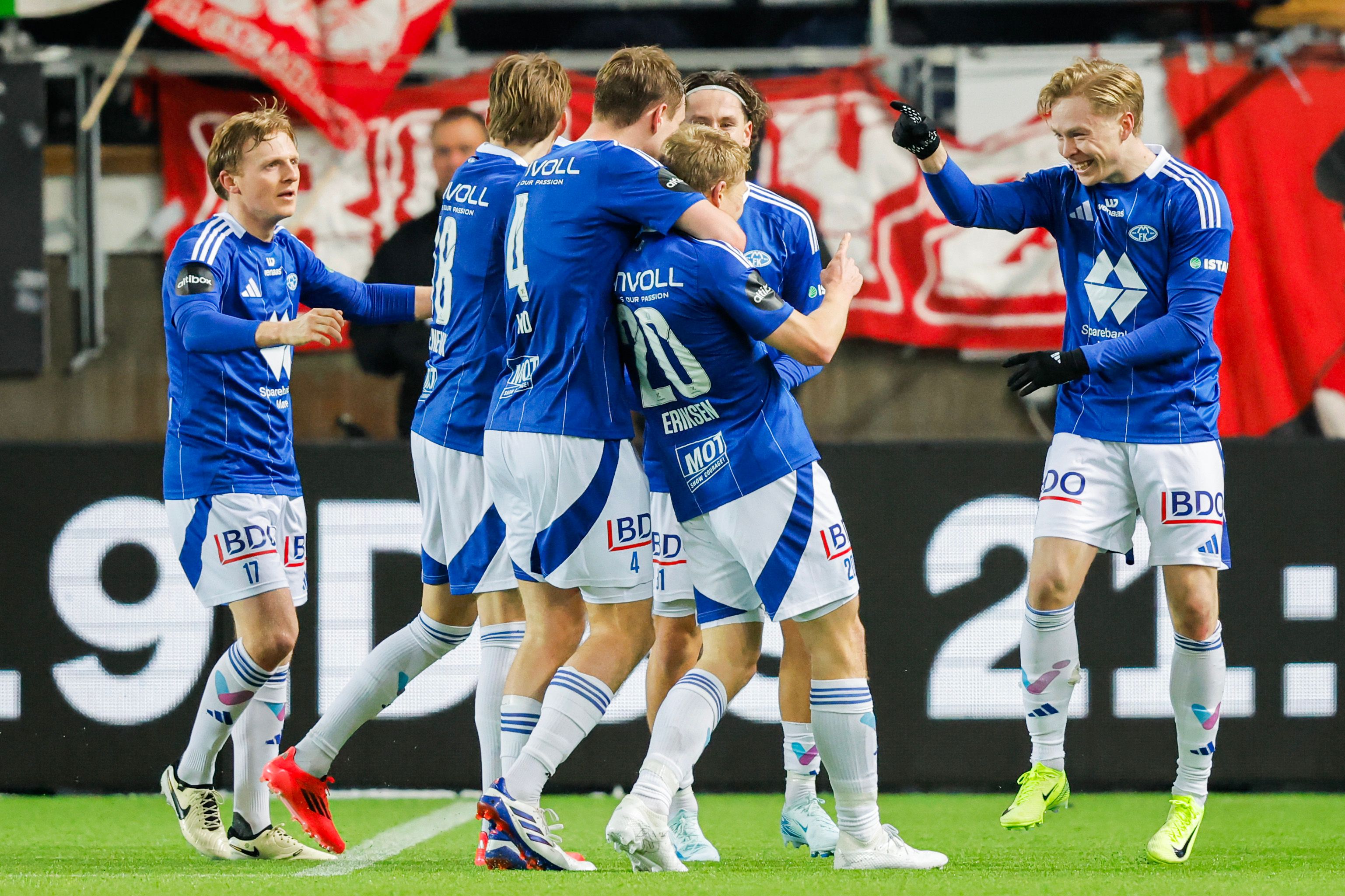 Følg Molde - Brann her - rbnett.no