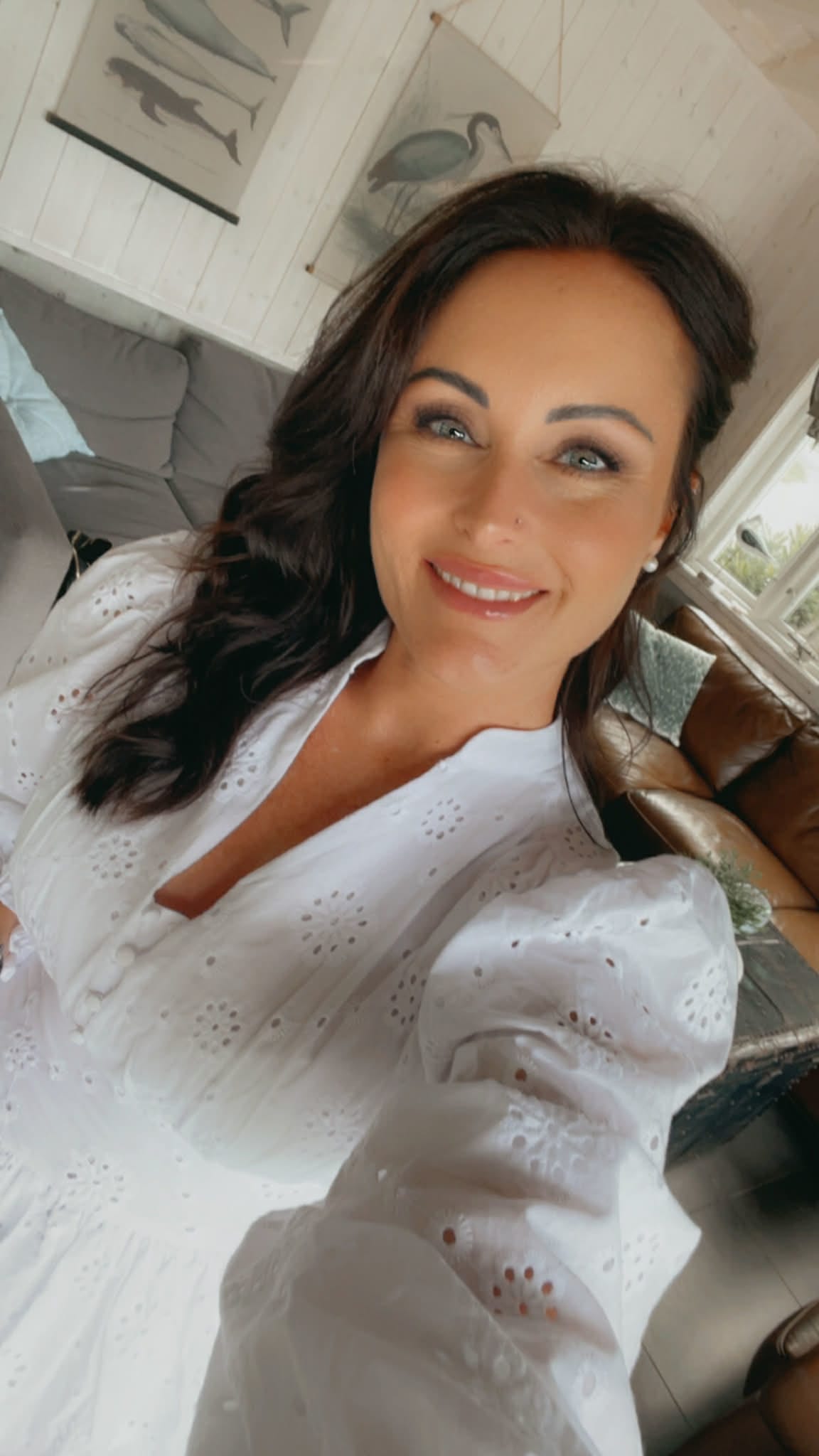 Hun har slitt med angst hele livet. Nå vil May-Britt hjelpe andre.