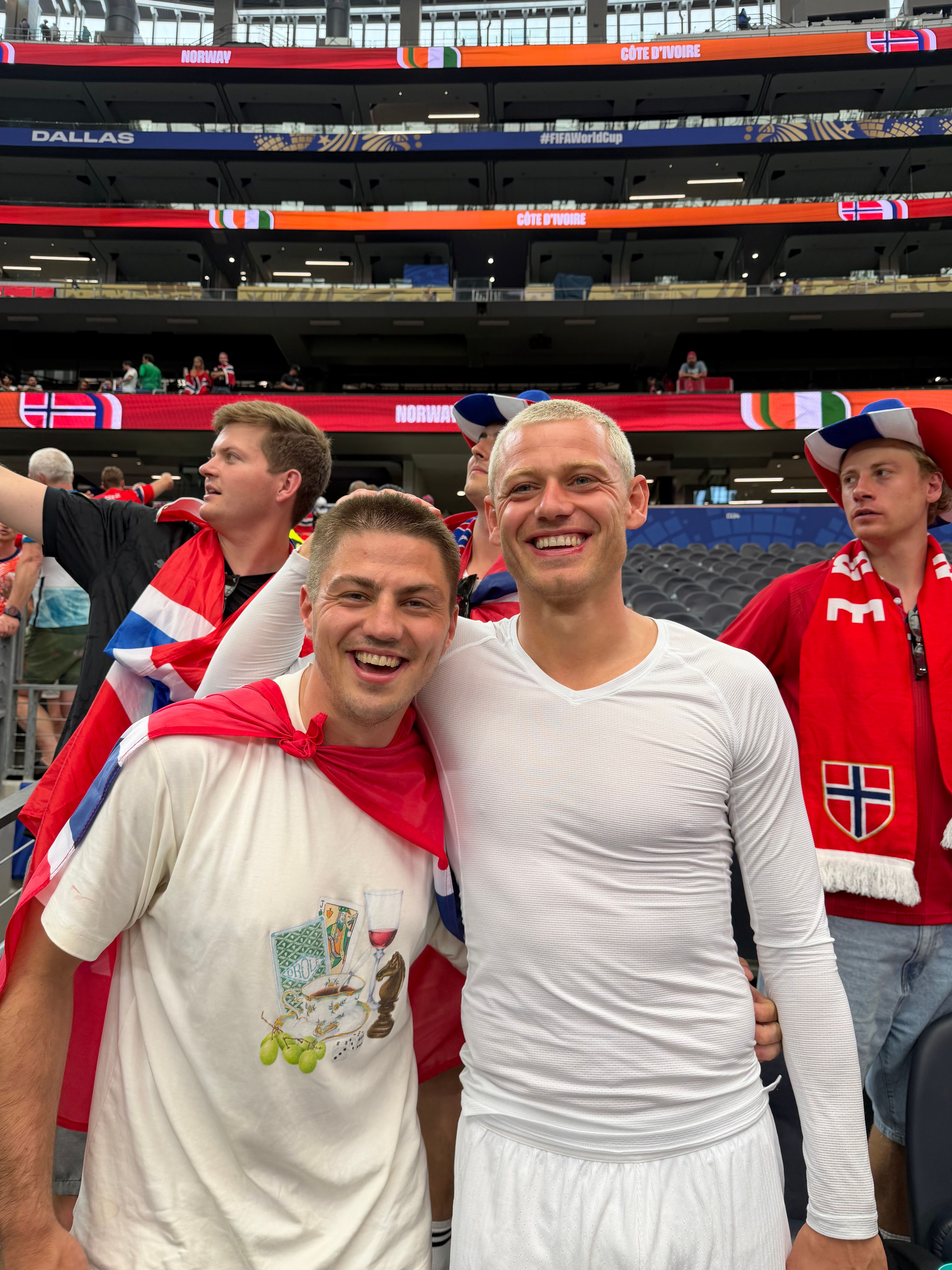 Følger kompisen i VM: – Det er utrolig stort