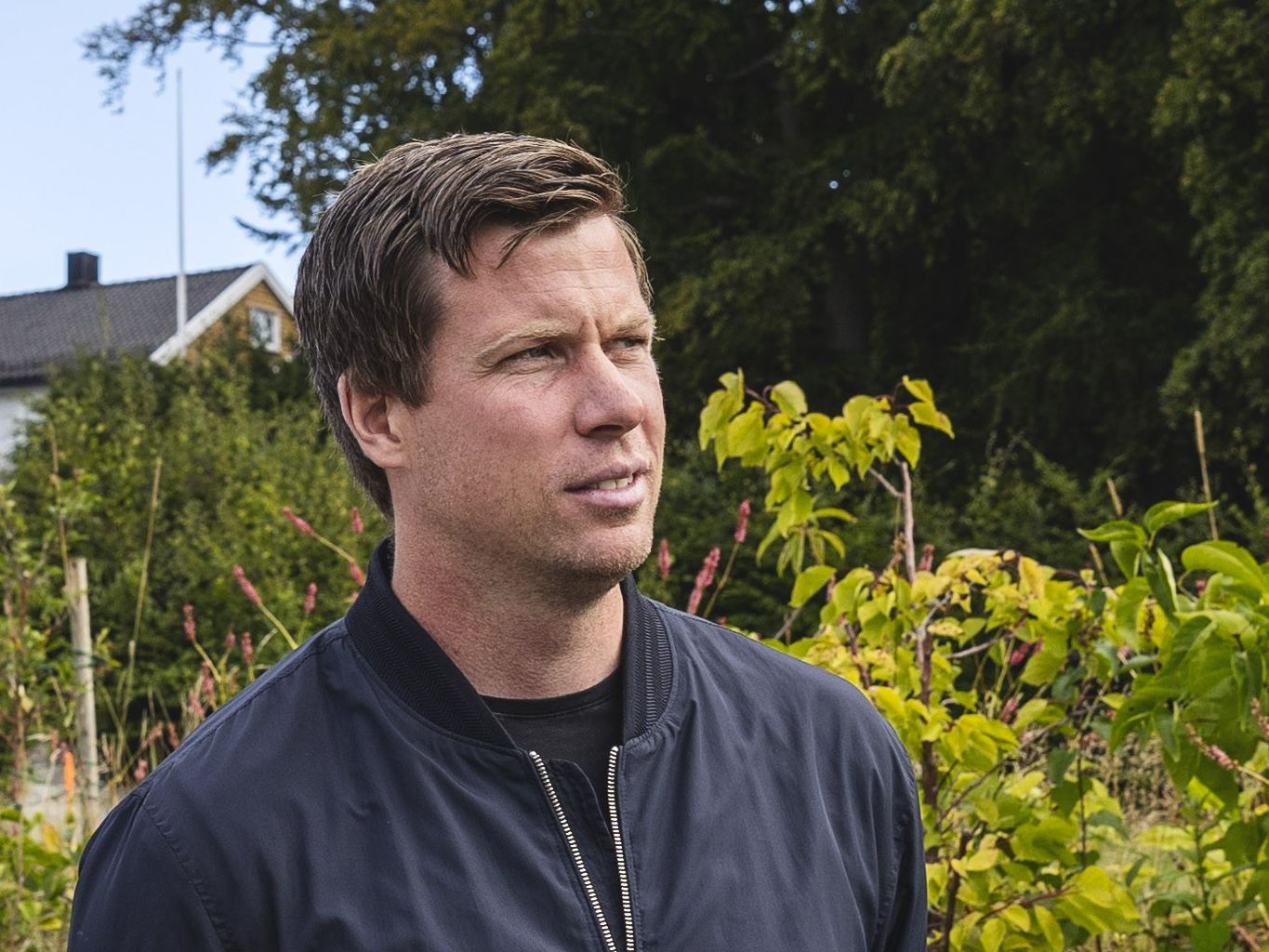 – Plutselig reiste en av dem seg og kom mot oss med en kniv