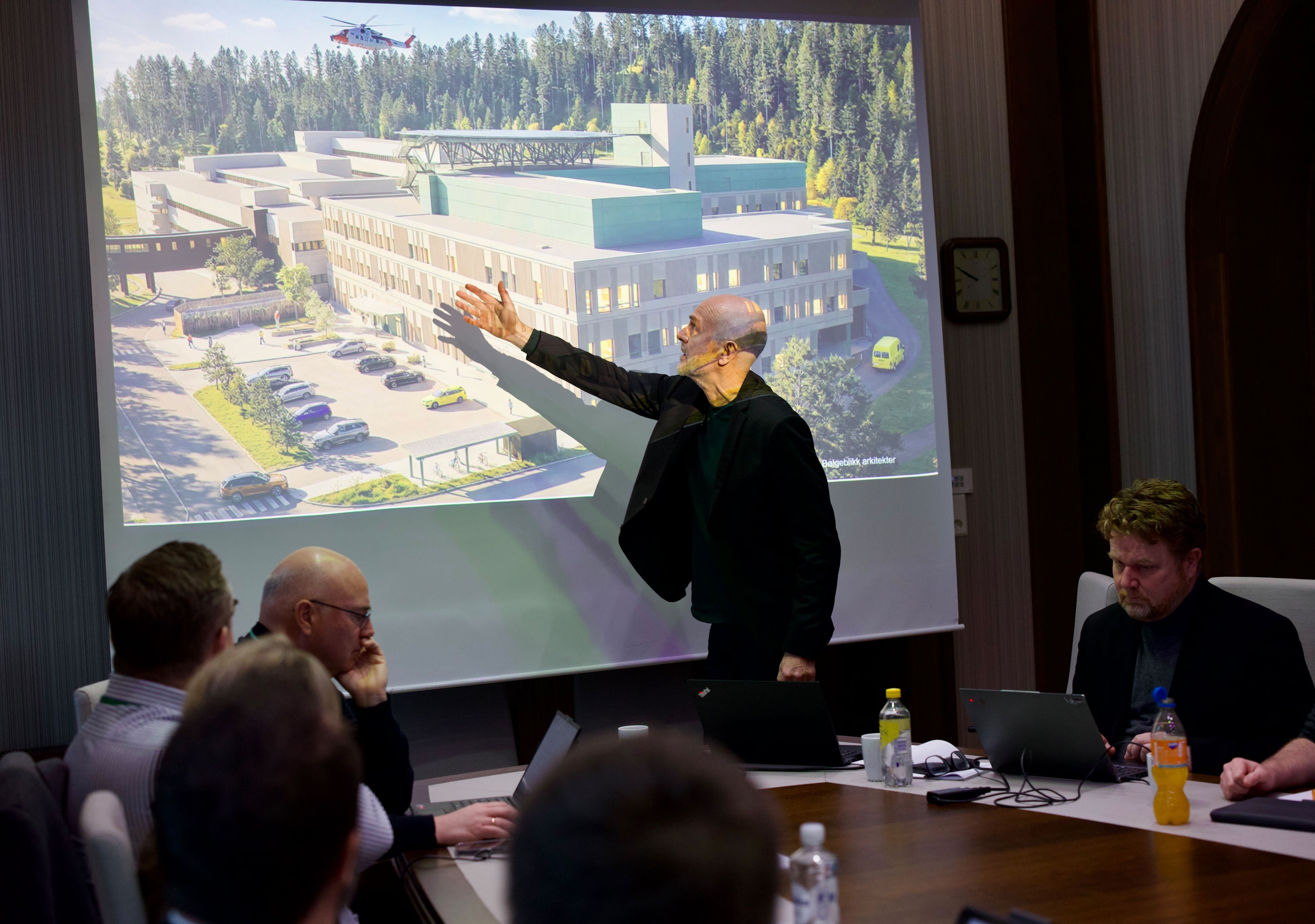 La fram helse­hus-planer: – Krevende