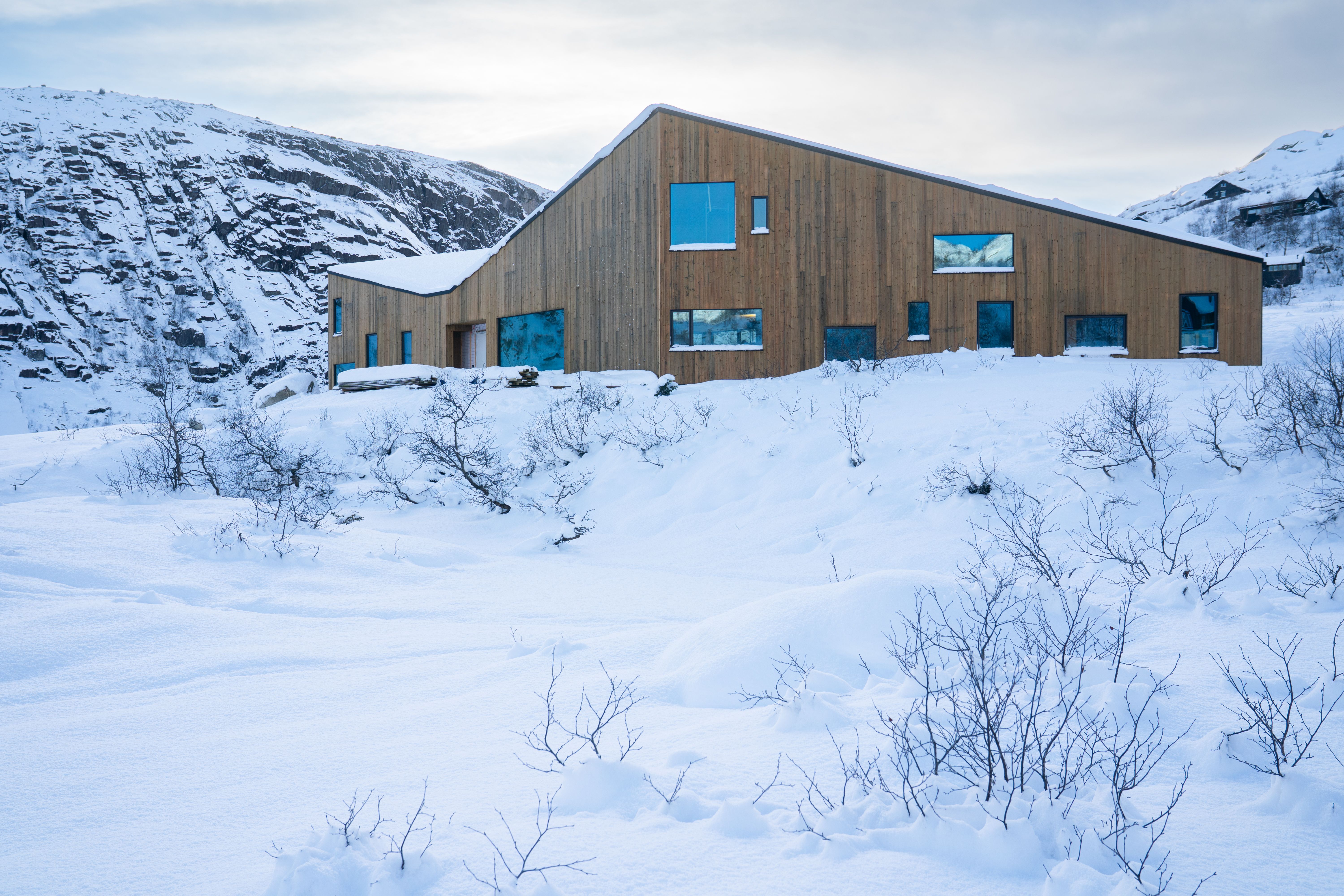 Åpnet ny hytte - men bare for barnefamilier