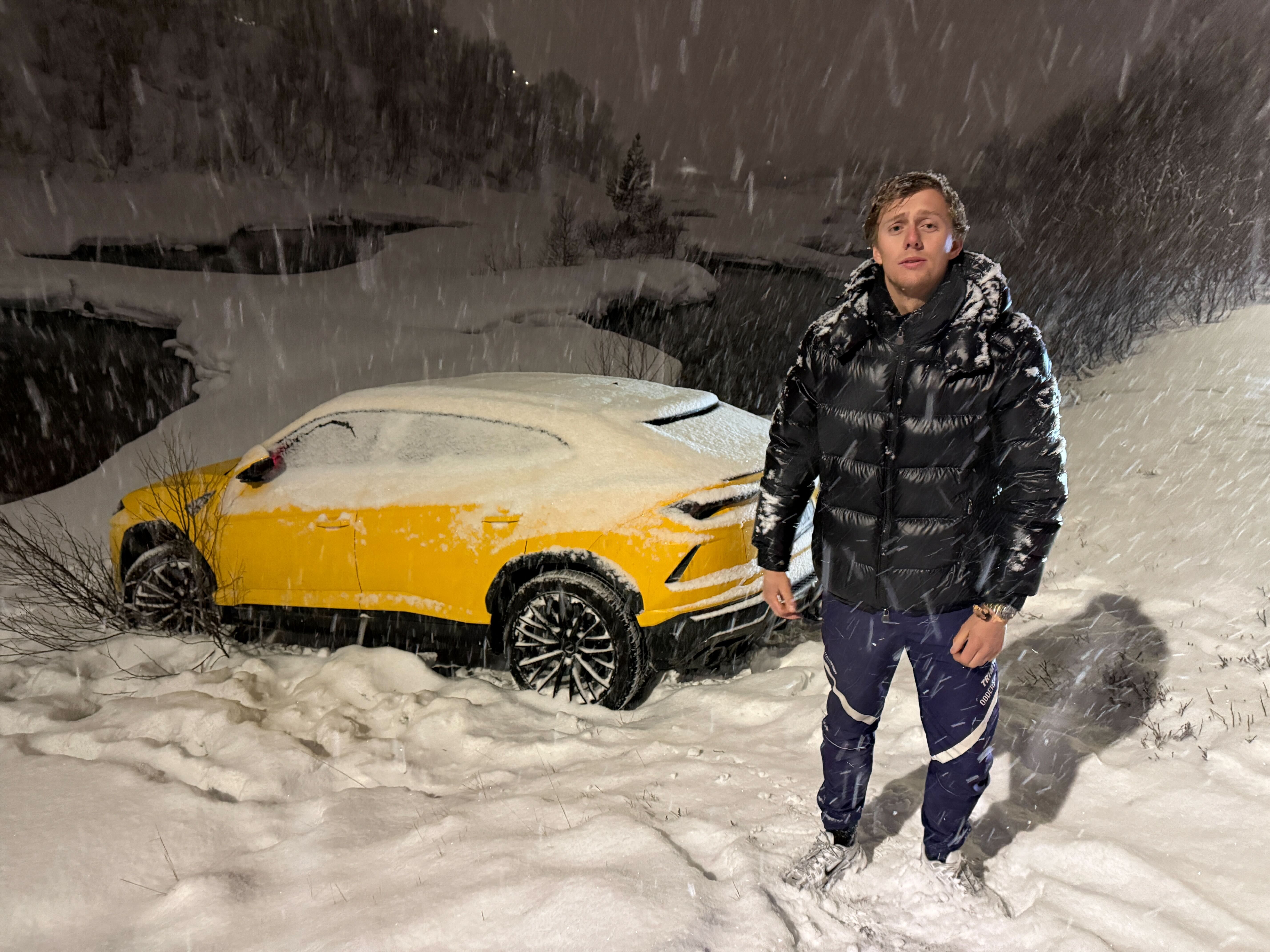 Kjørte i grøfta med Lamborg­hini-en: – Plutselig hadde det blitt blank is