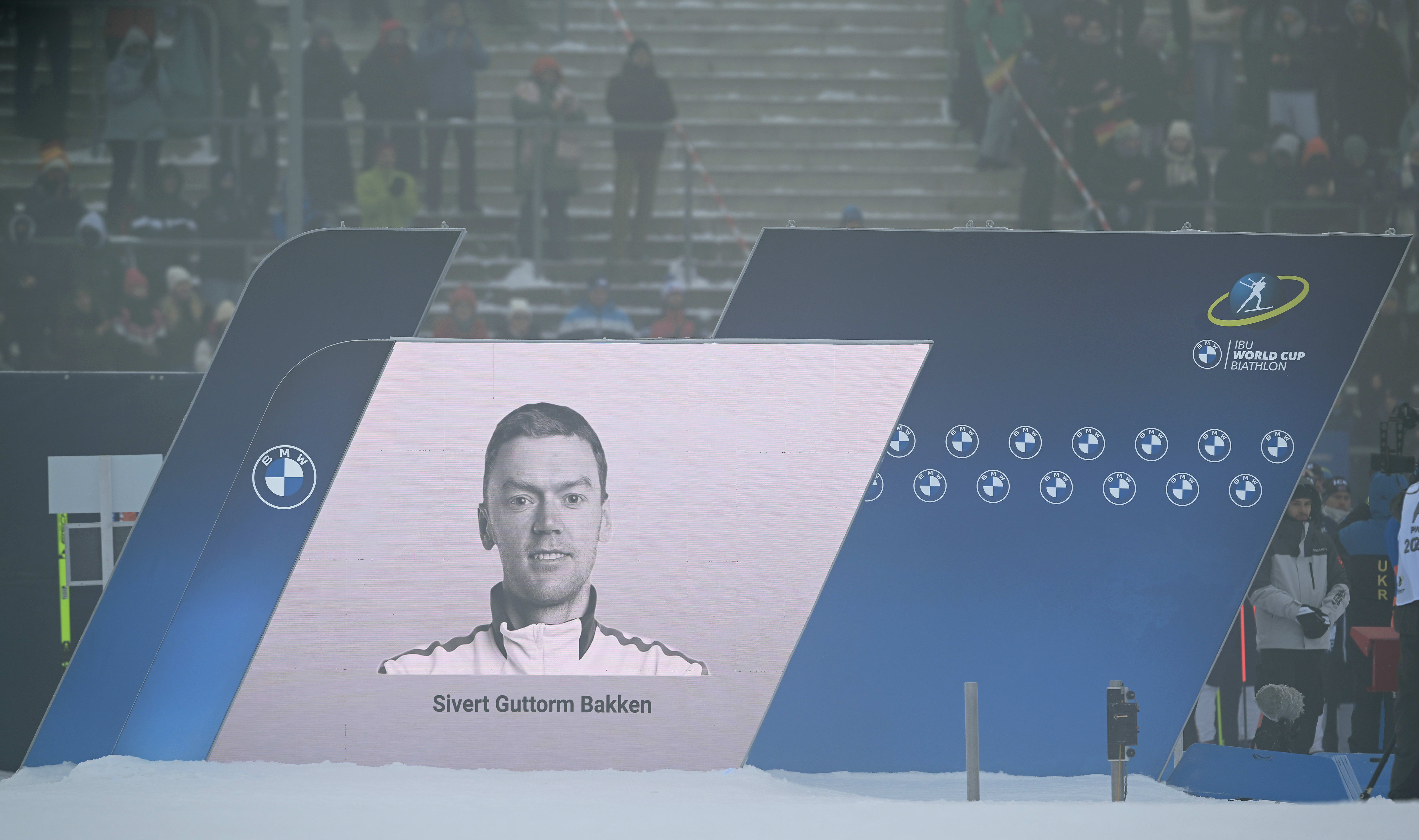 Tårer på startstreken da avdøde Bakken ble hedret av kollegene i Oberhof