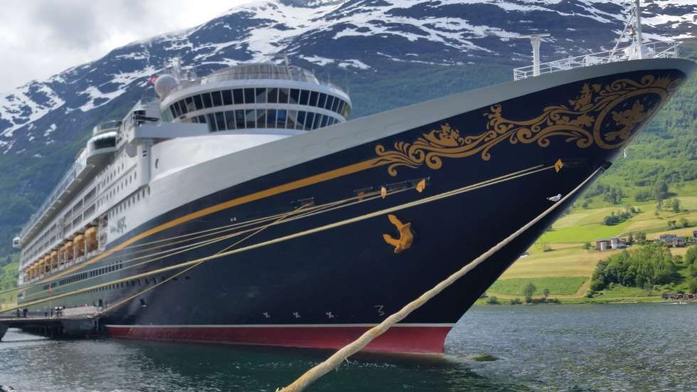 22 Cruiseskip Med 54 Anl p Og Over 50 000 Gjester Klapper Til Kai I 