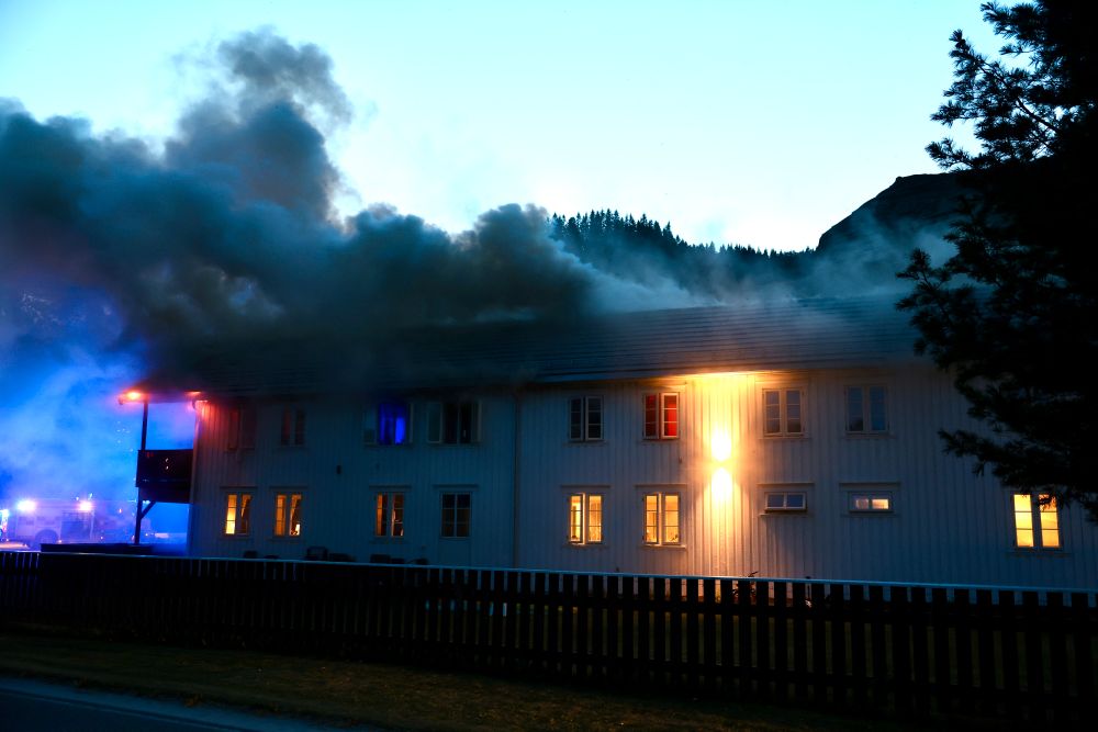 Brann i stor trønderlån – syv evakuerte