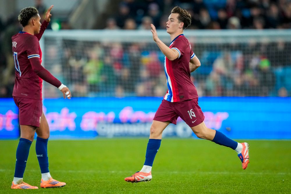 Her debuterer 18-åringen for Norge