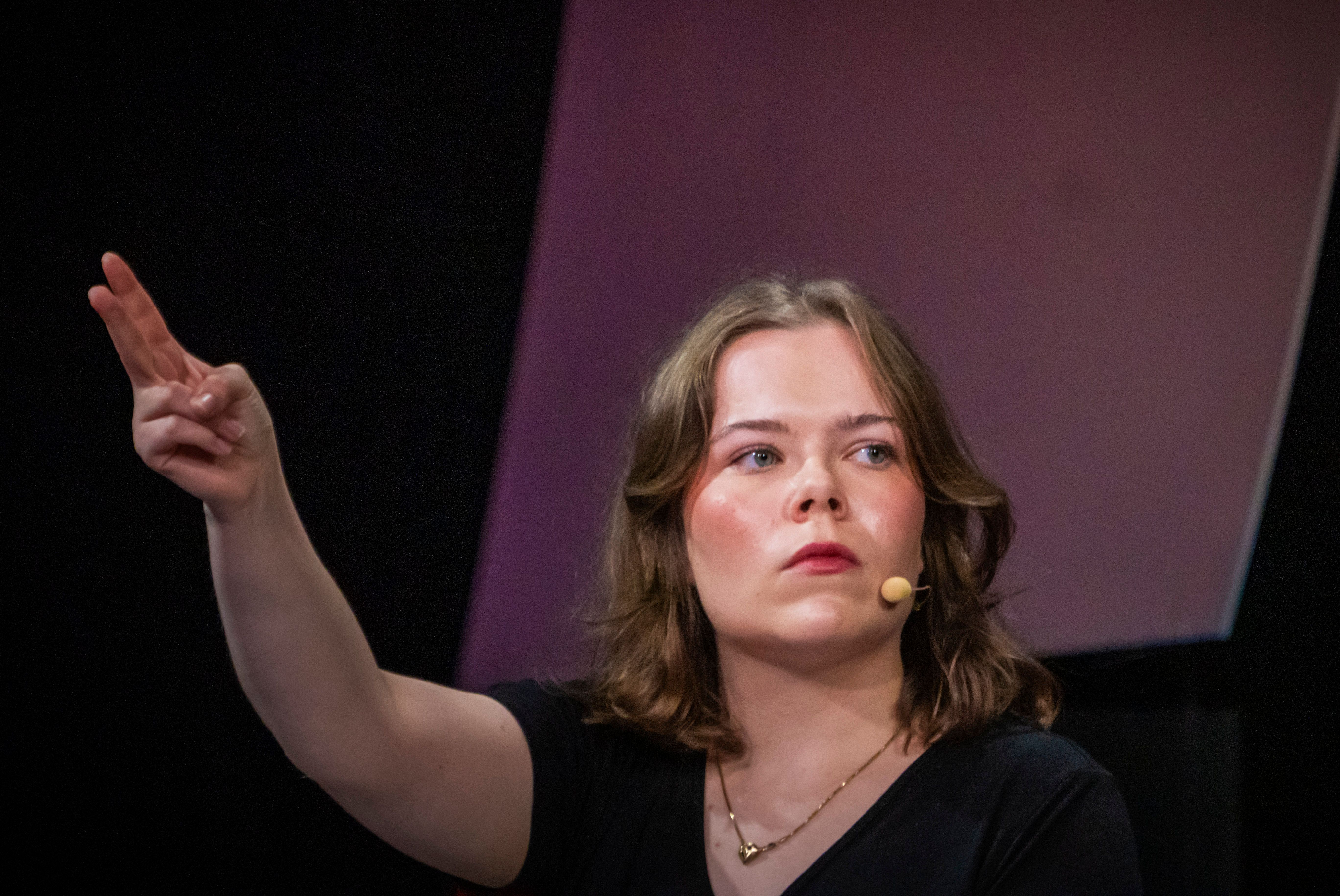 Rød Ungdom-topper vurderer å opprette nytt ungdomsparti - adressa.no