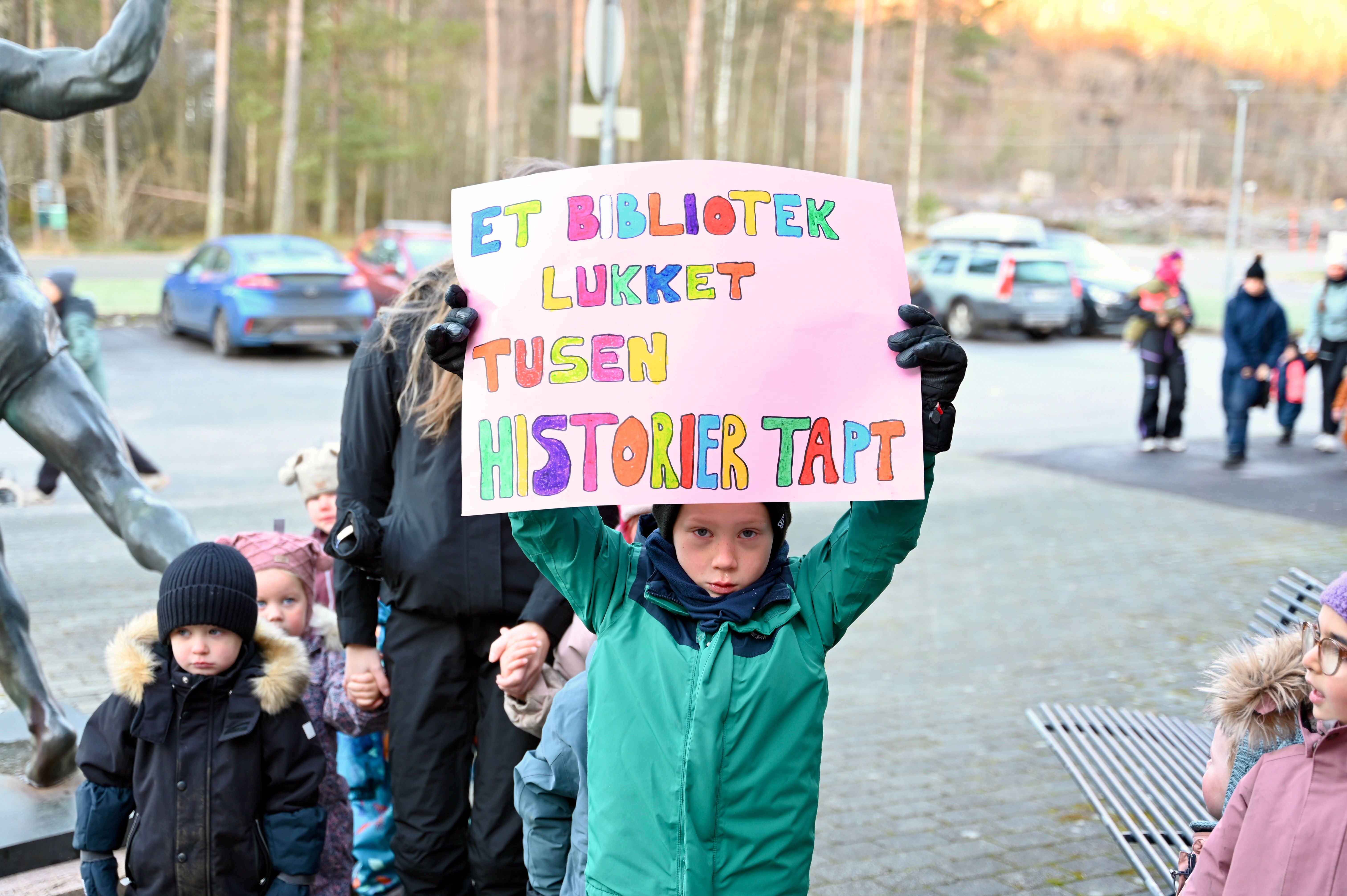 Frykter å miste bibliotektilbudet: – Biblioteket er utrolig viktig for oss