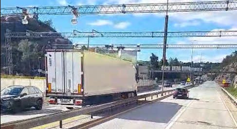 Trailer i feil kjøre­felt på E39