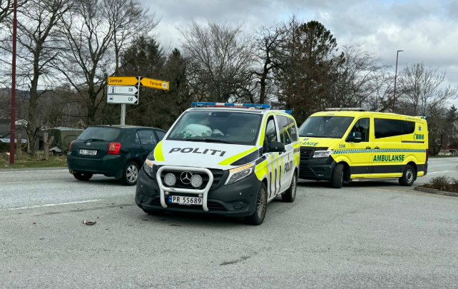 Politibil har kollidert