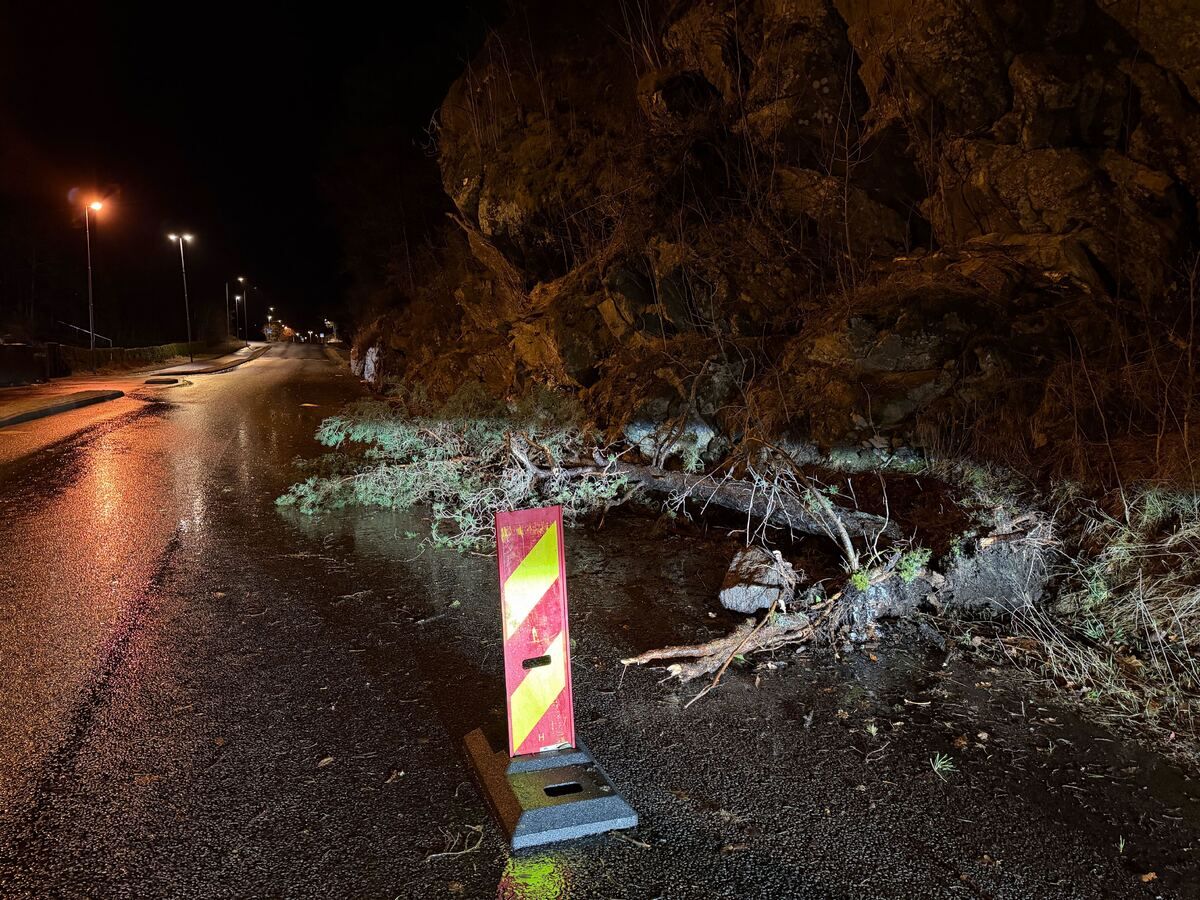 Tre falt over vei i boligområde