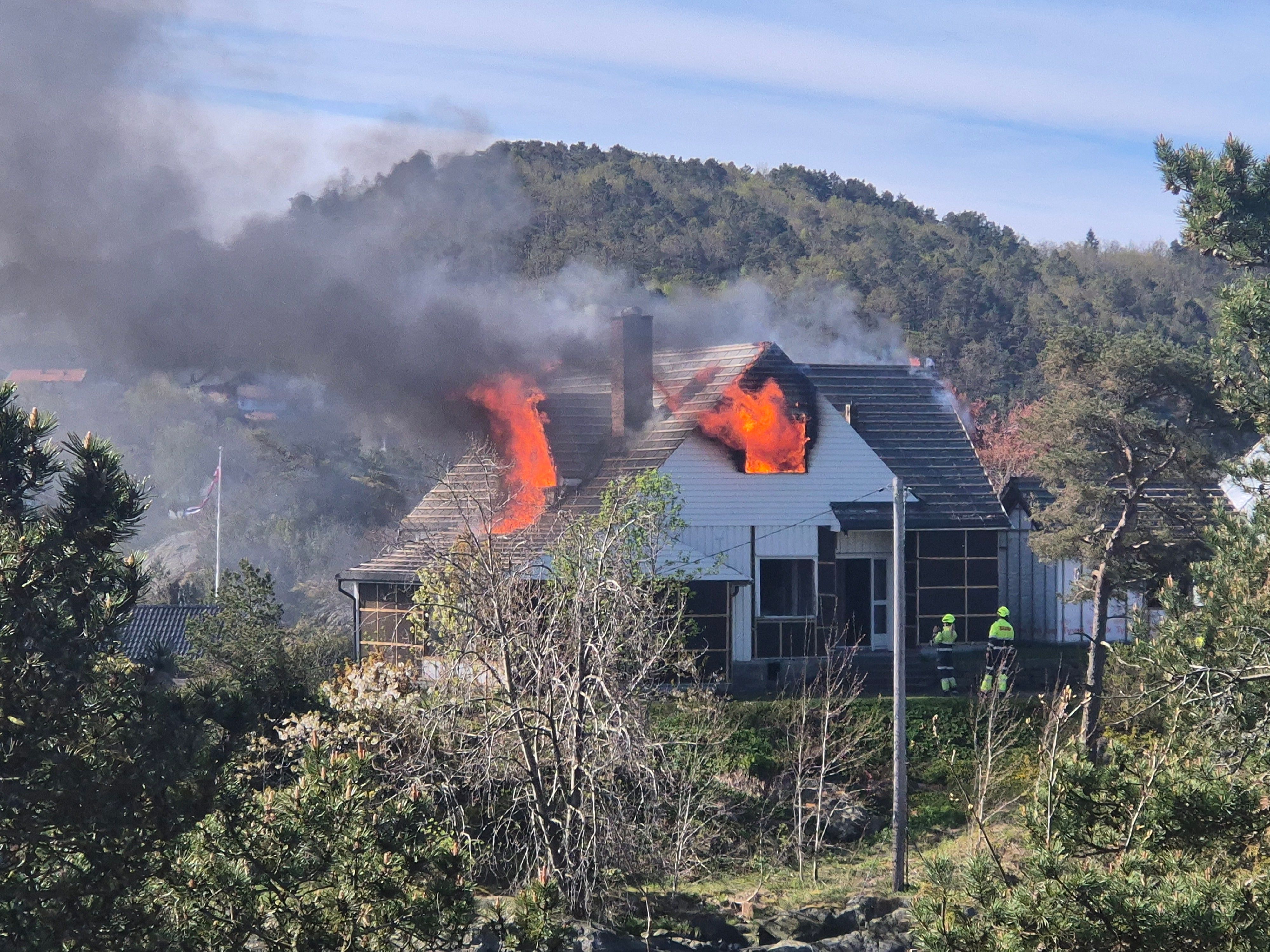 Brenner ned hus i Kristiansand