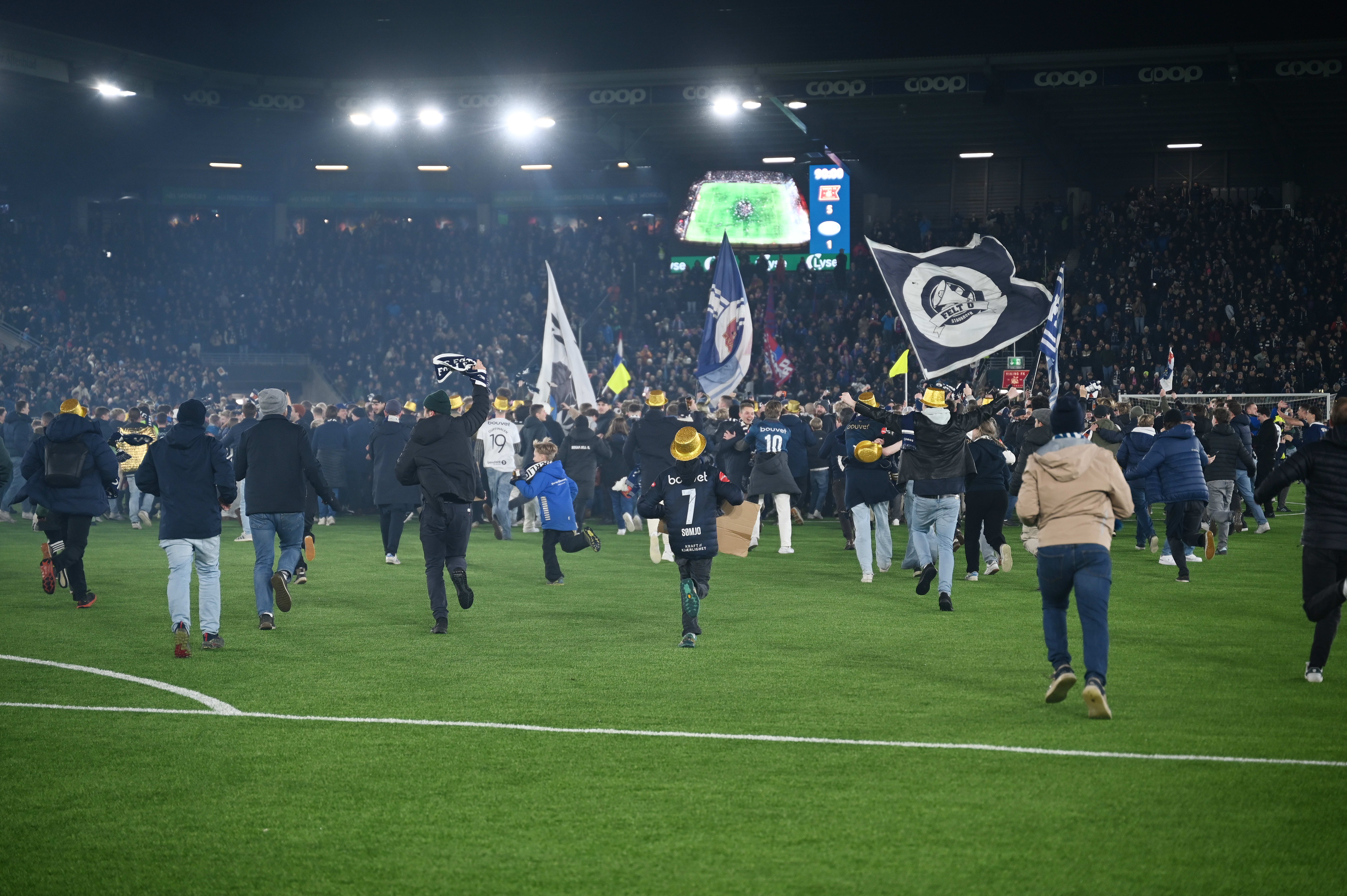 Den høsten jeg byttet lag, ble Viking-supporter og stormet banen