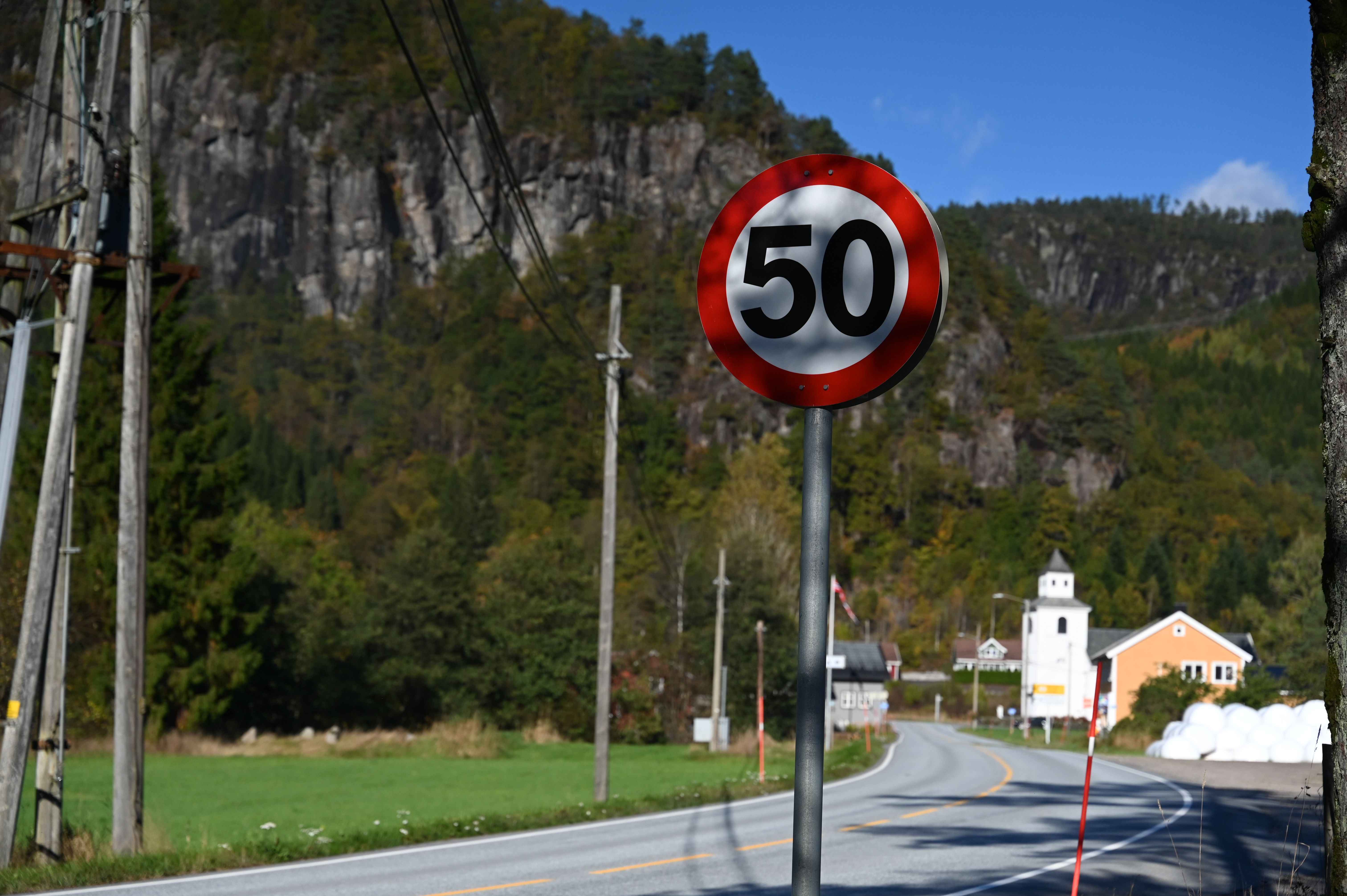 Ber om farts­dempende tiltak på fylkesvei 43