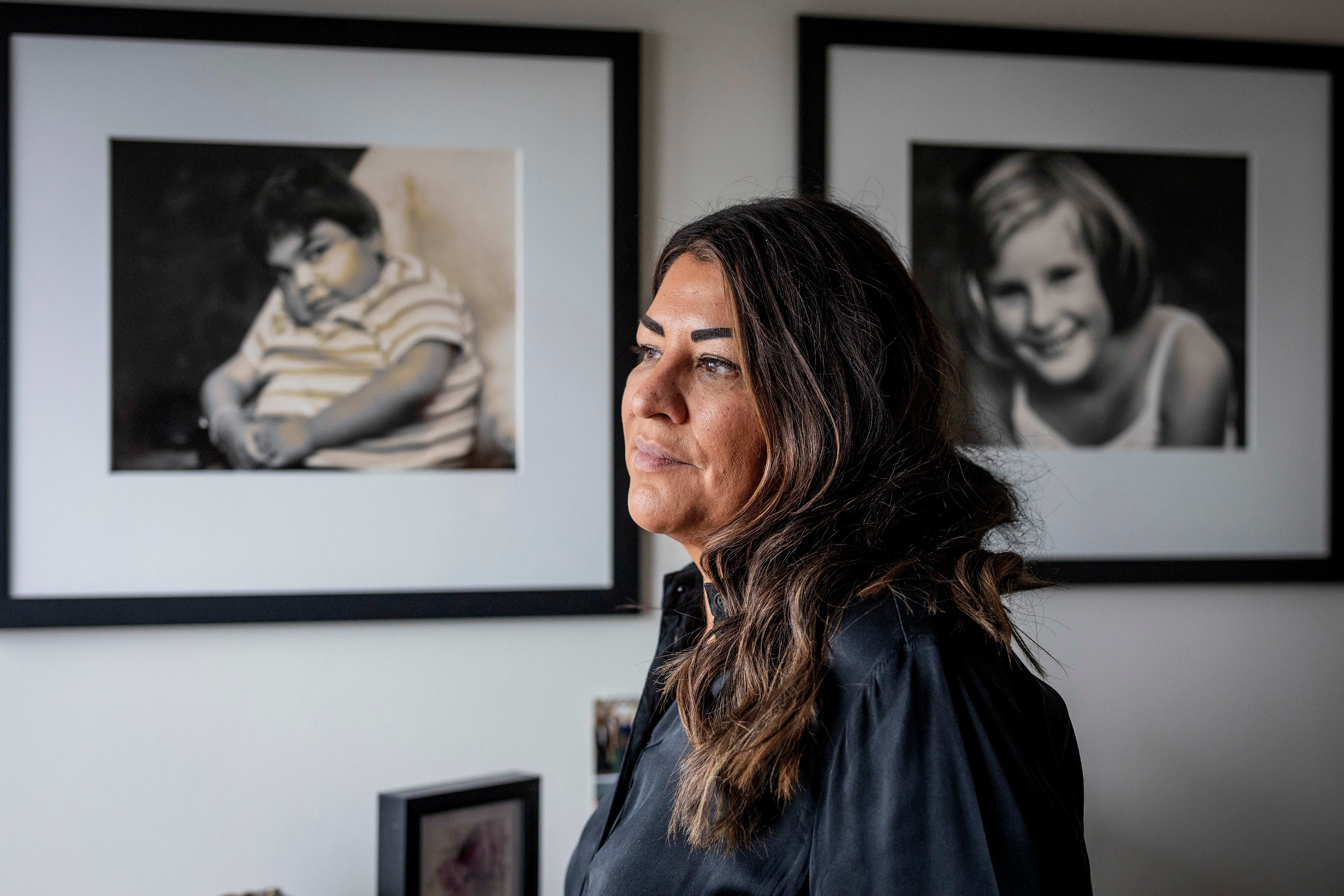 Måtte gå på dagen. Nå bryter hun taus­heten.