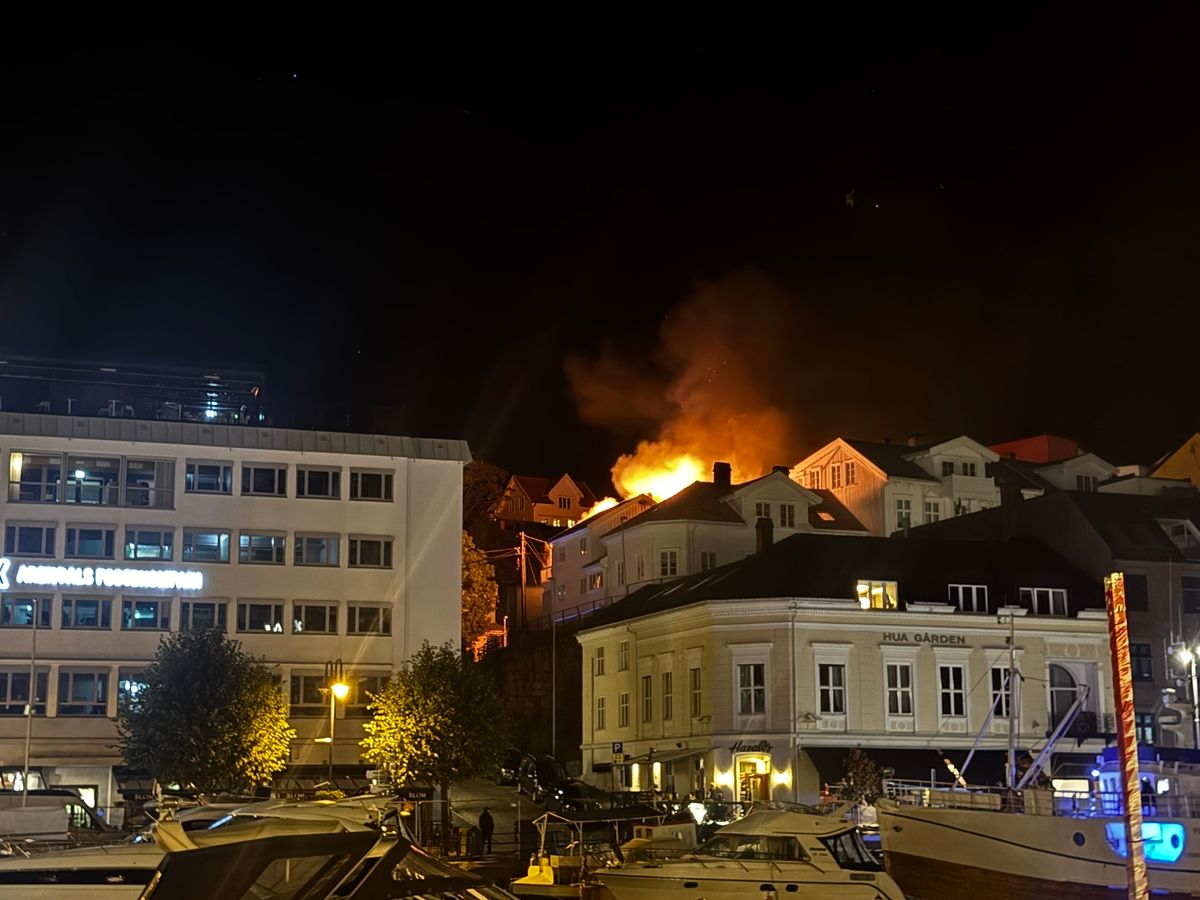 Ubeboelig etter brann i natt