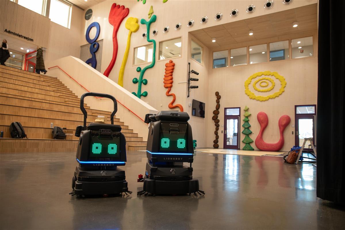 Roboter skal vaske skole