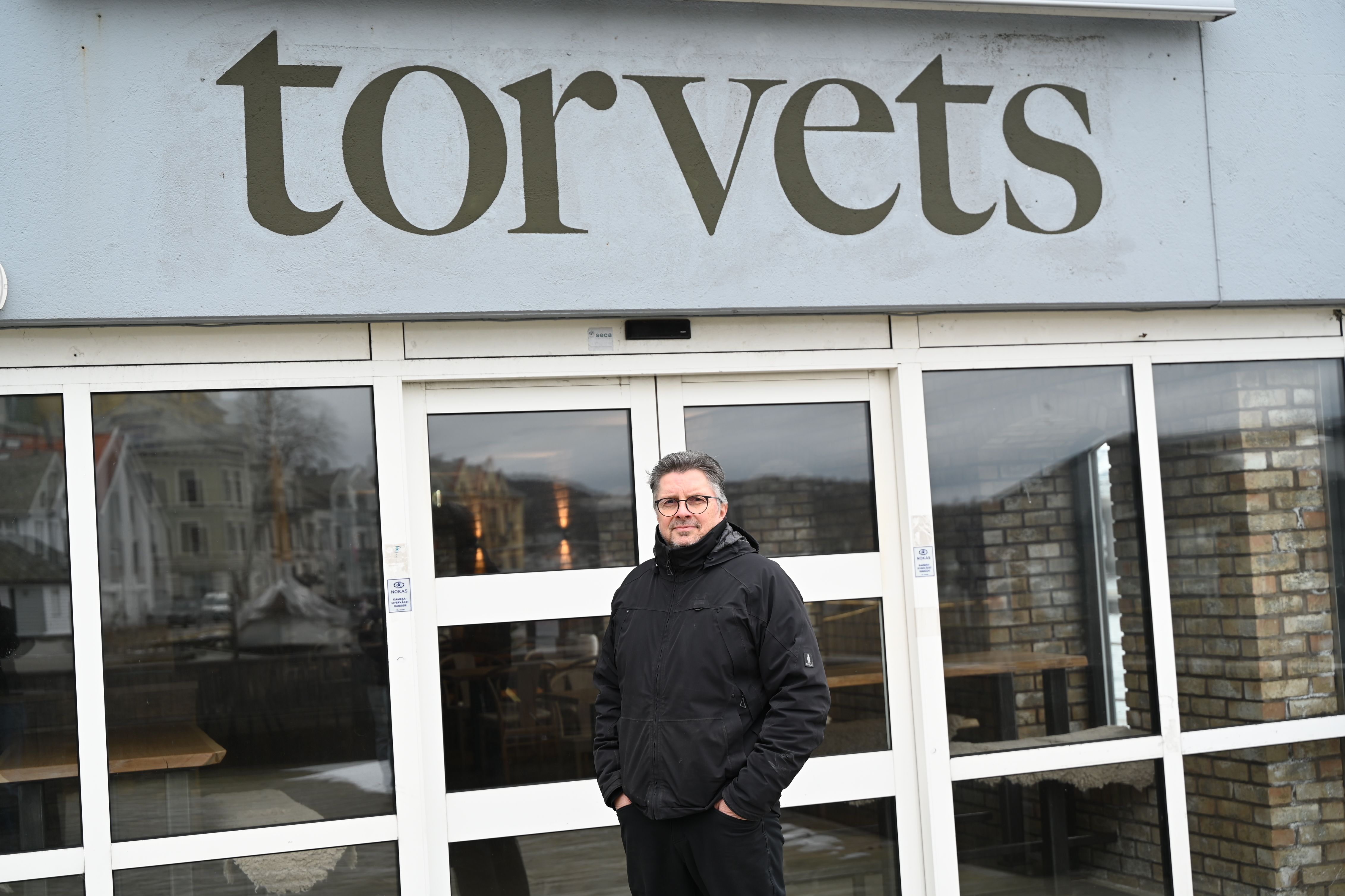 Håper å flytte inn til påske: – Vi er nødt til å hive oss rundt og tenke nytt